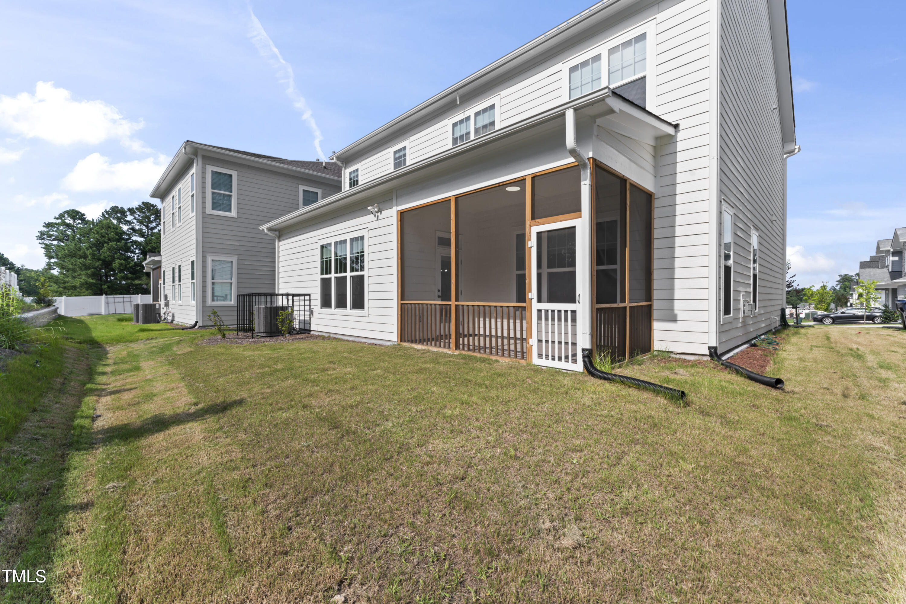 533 Kings Lake Way