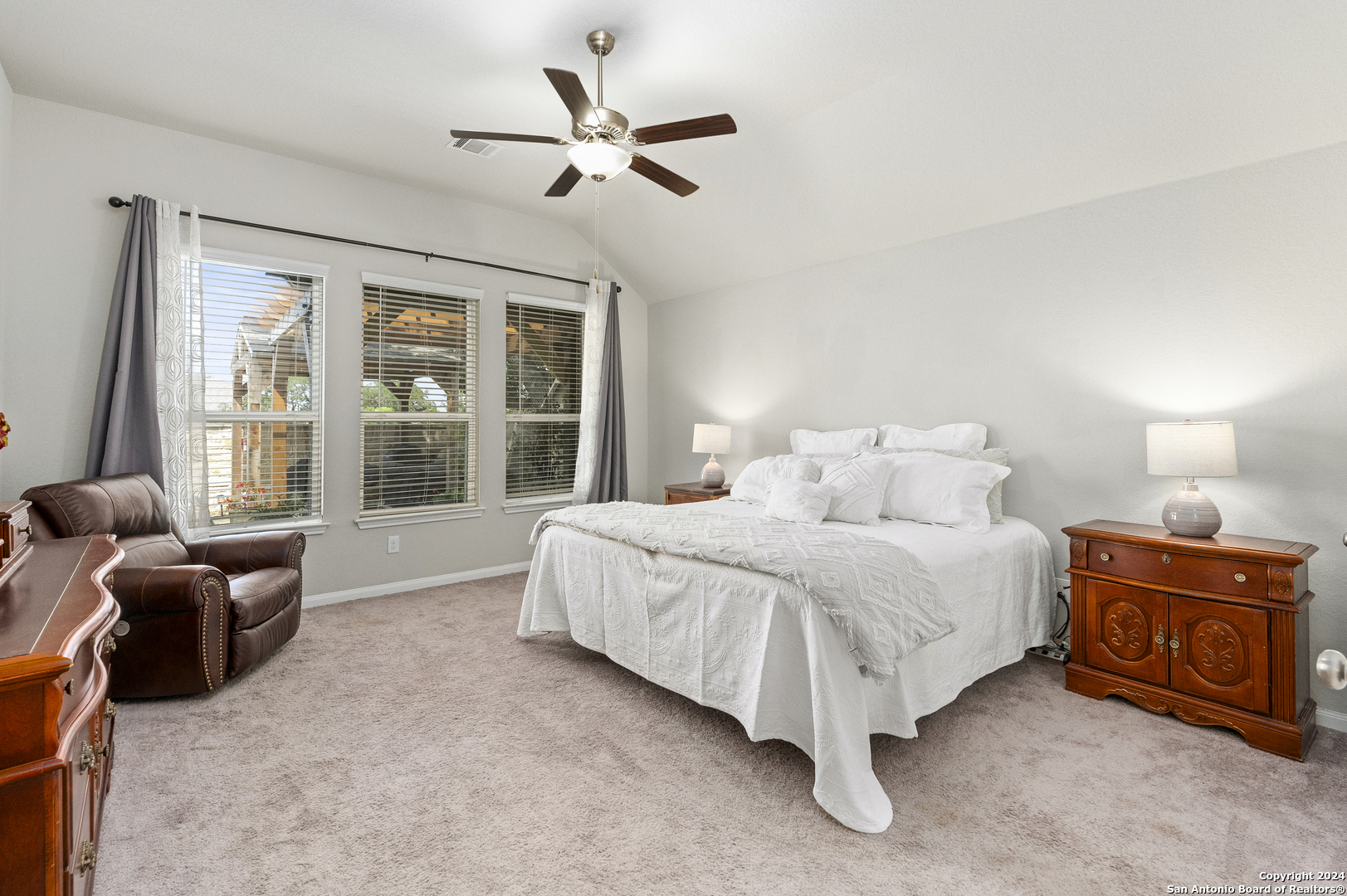 5437 BLACK WALNUT
