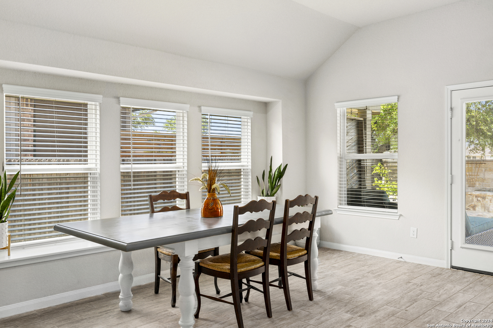 5437 BLACK WALNUT