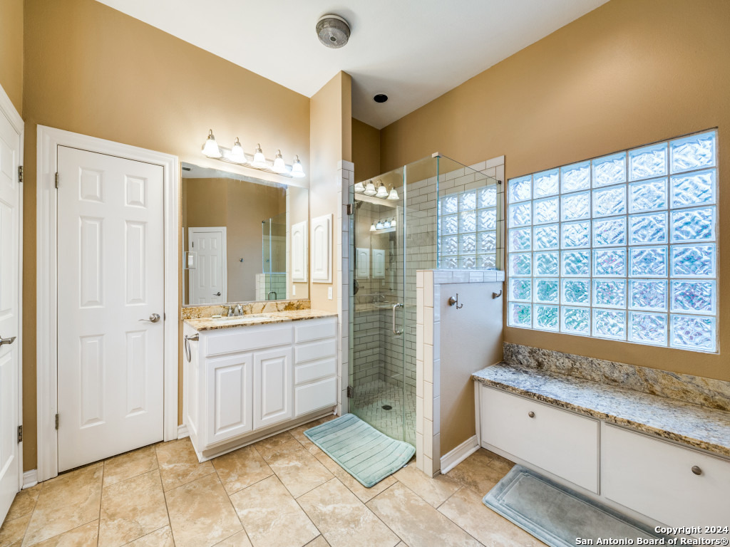 8514 FAIRWAY SPRING DR