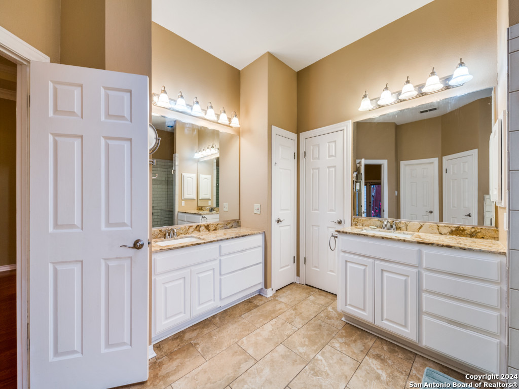 8514 FAIRWAY SPRING DR