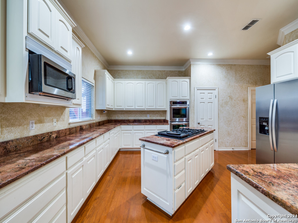 8514 FAIRWAY SPRING DR