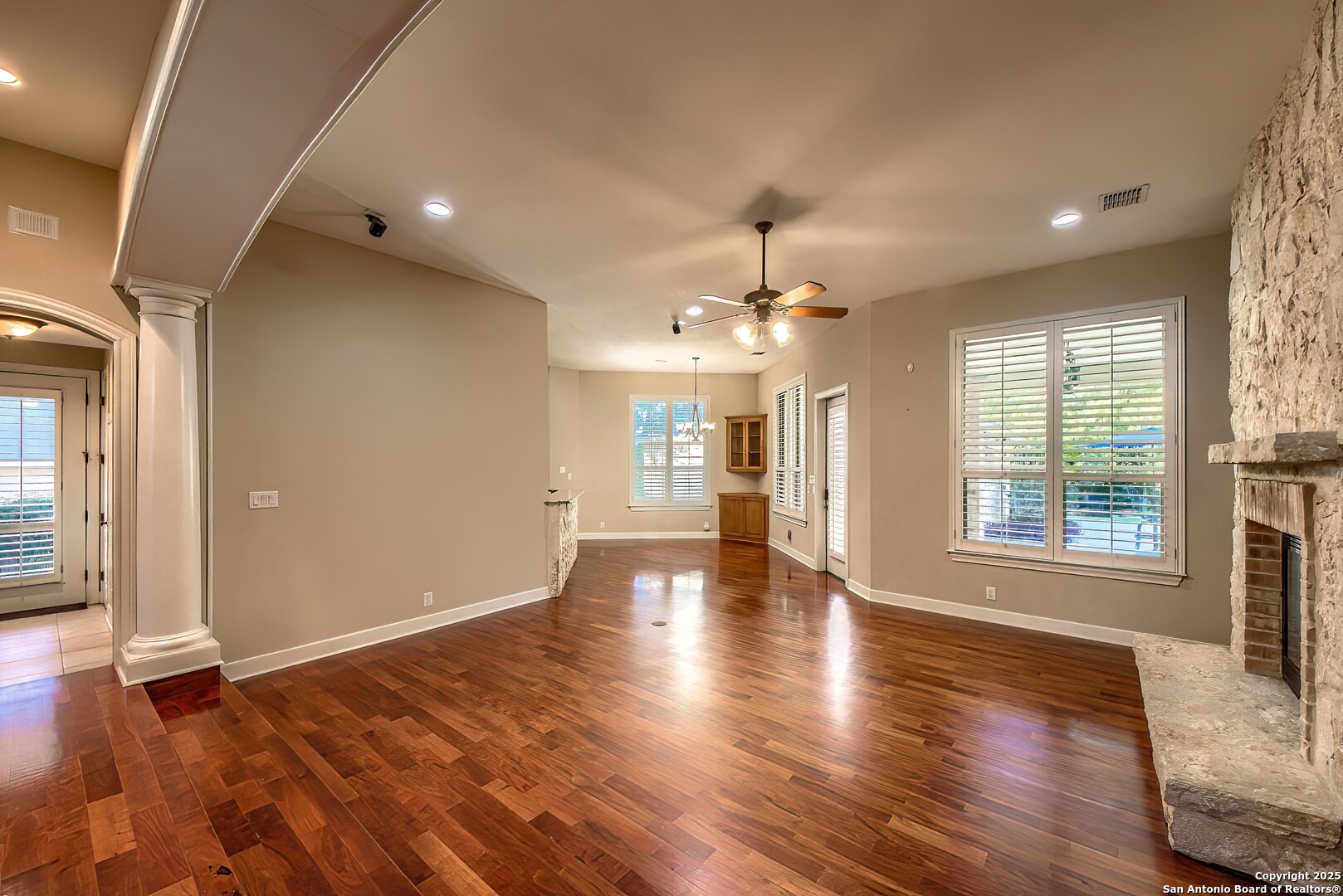 56 S Inwood Heights