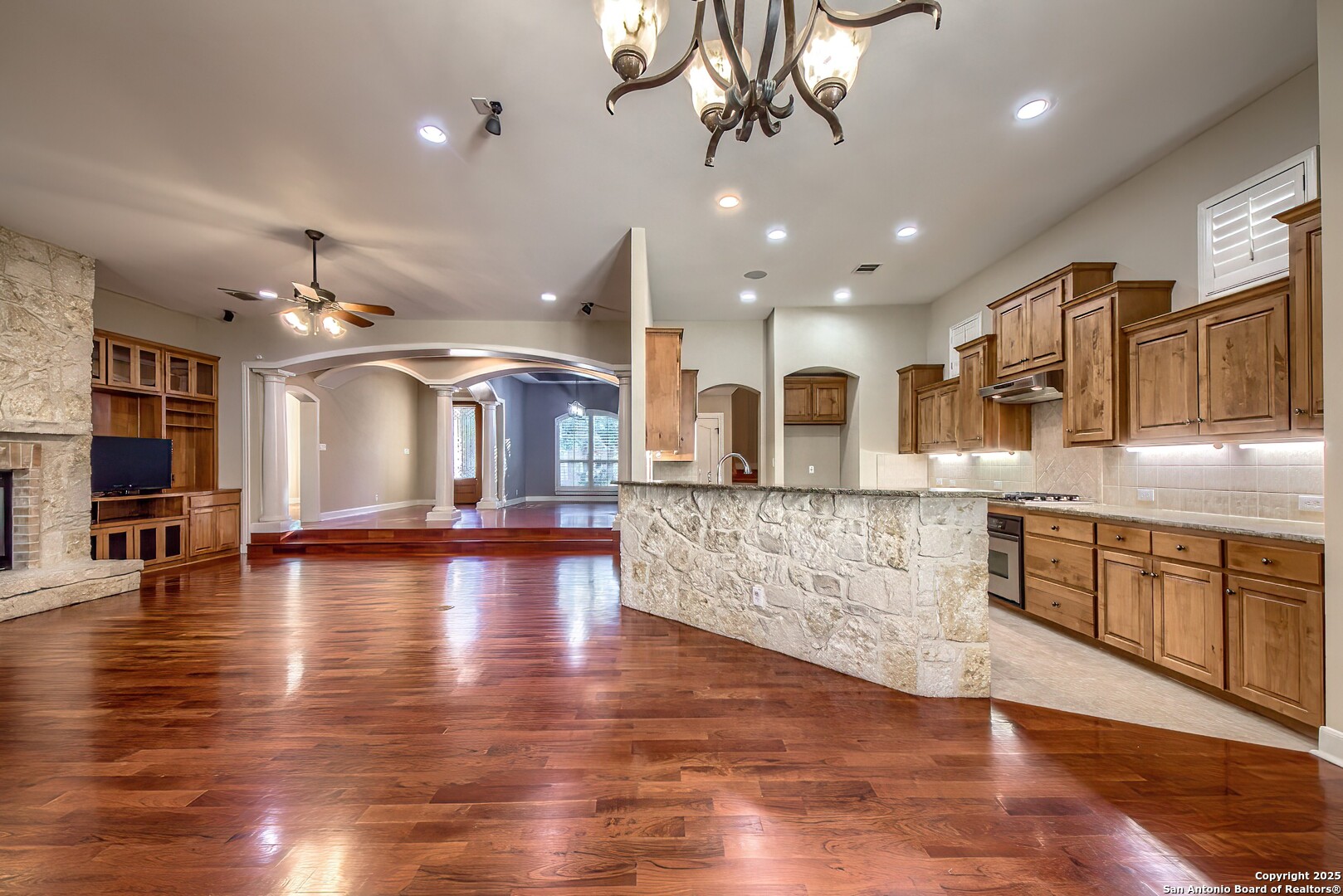56 S Inwood Heights
