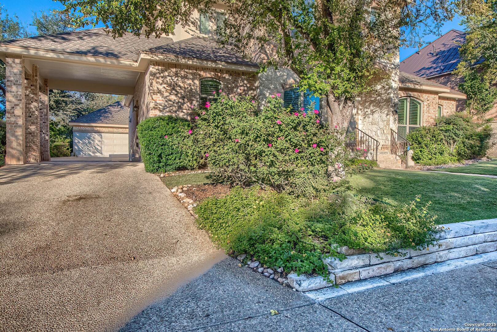 56 S Inwood Heights