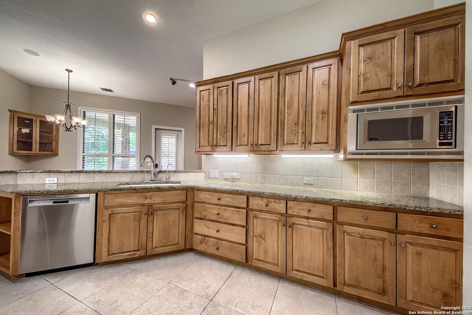 56 S Inwood Heights