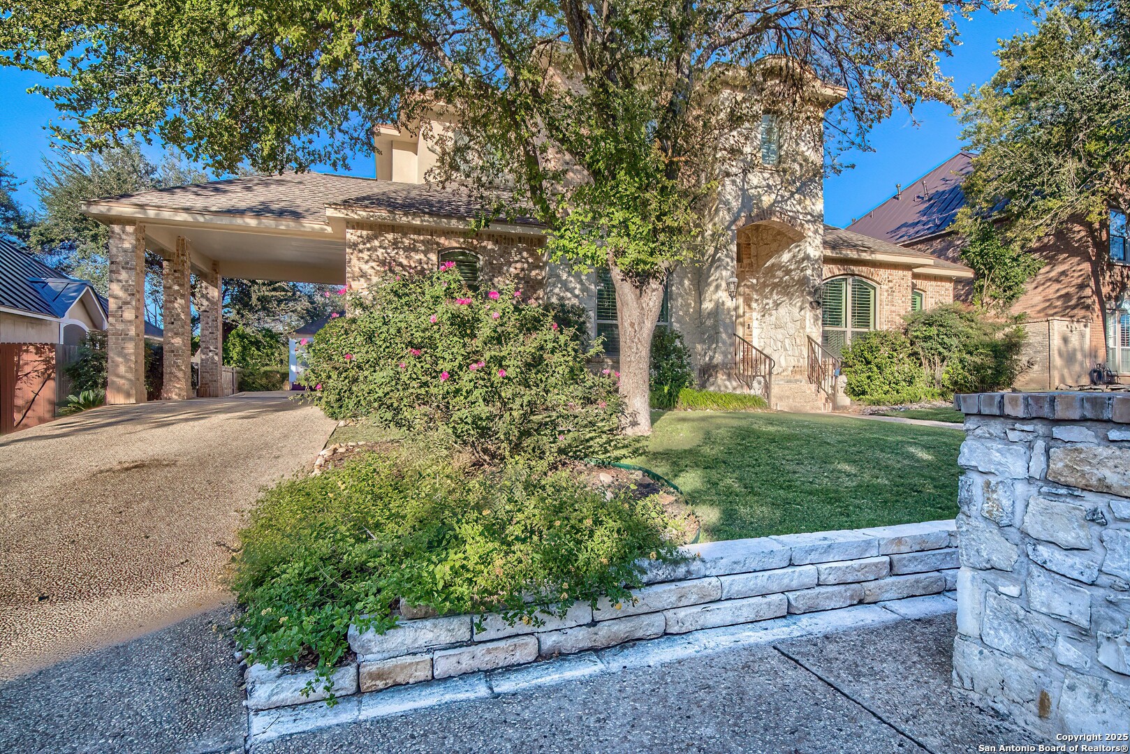 56 S Inwood Heights
