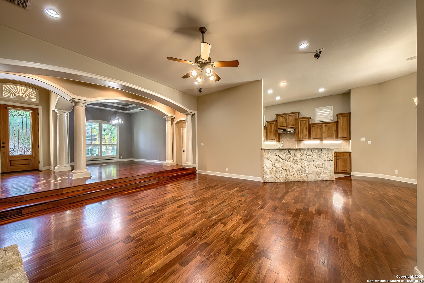 56 S Inwood Heights