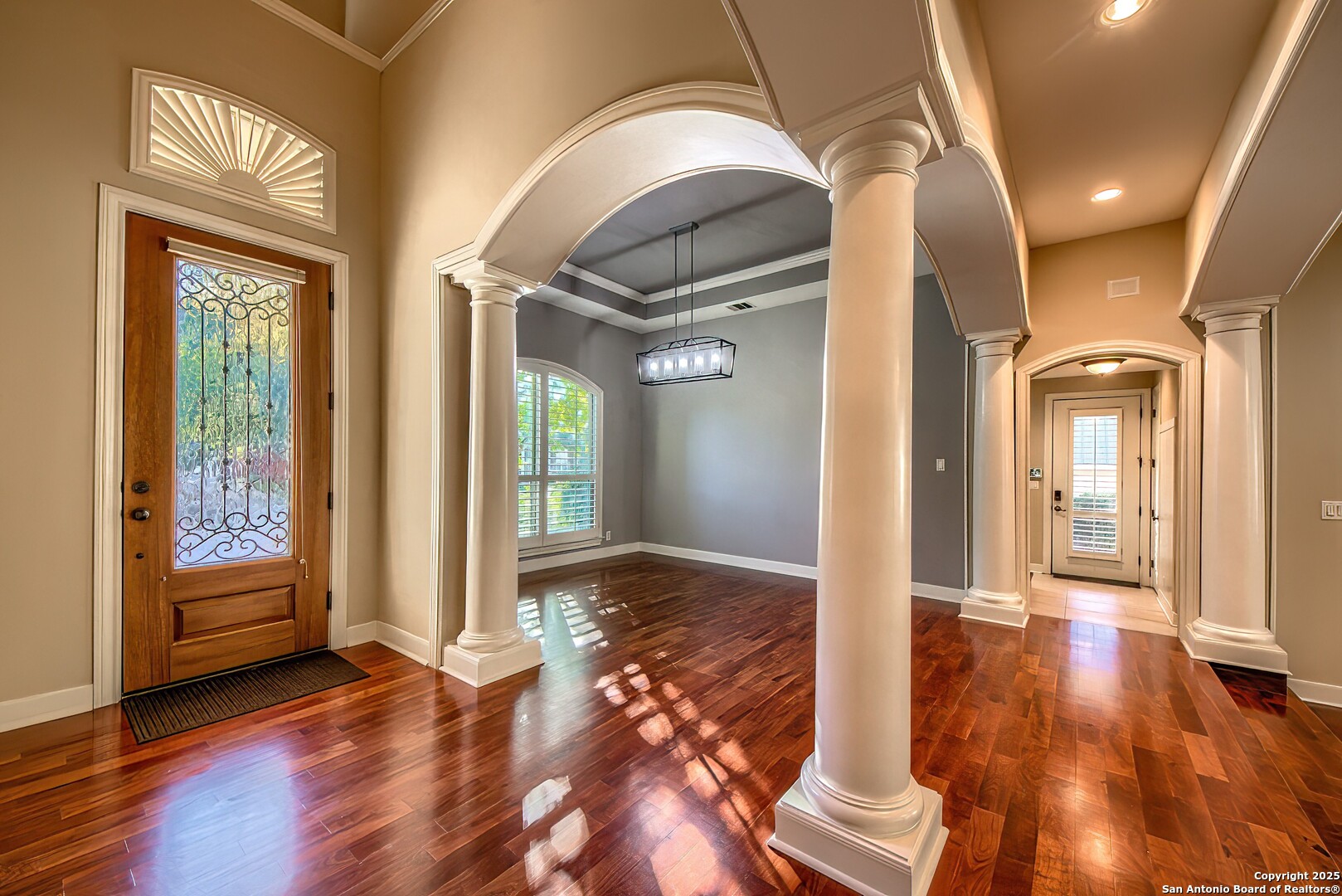 56 S Inwood Heights