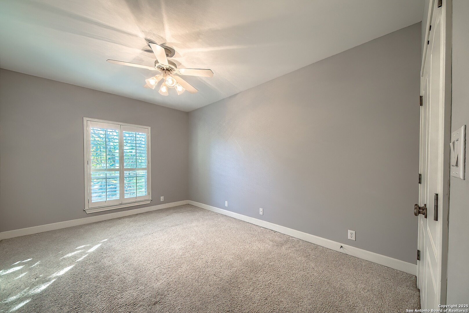 56 S Inwood Heights
