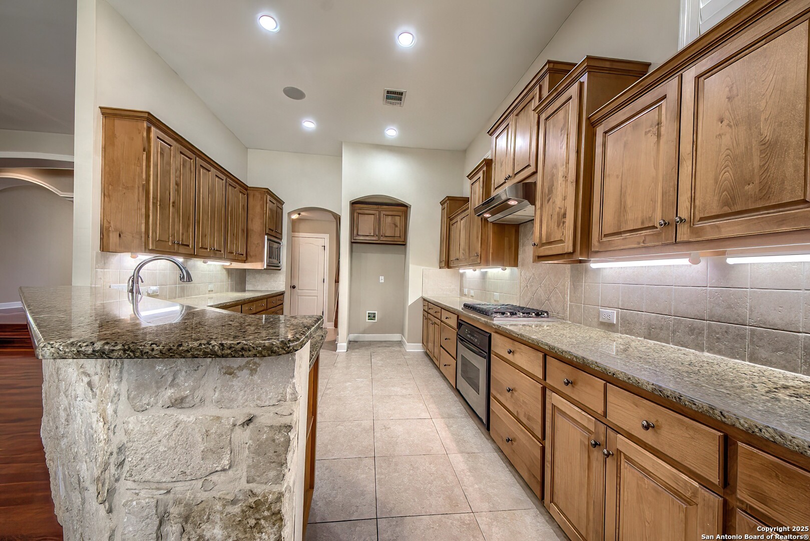 56 S Inwood Heights