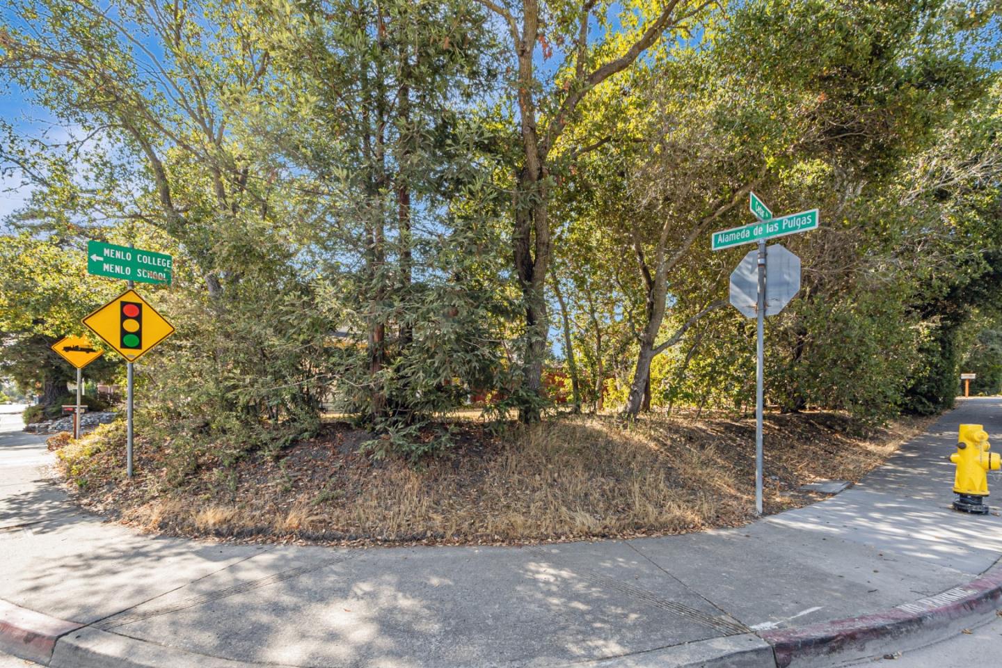 0 Southwest Corner of Cedar Ave & Alameda de las Pulgas