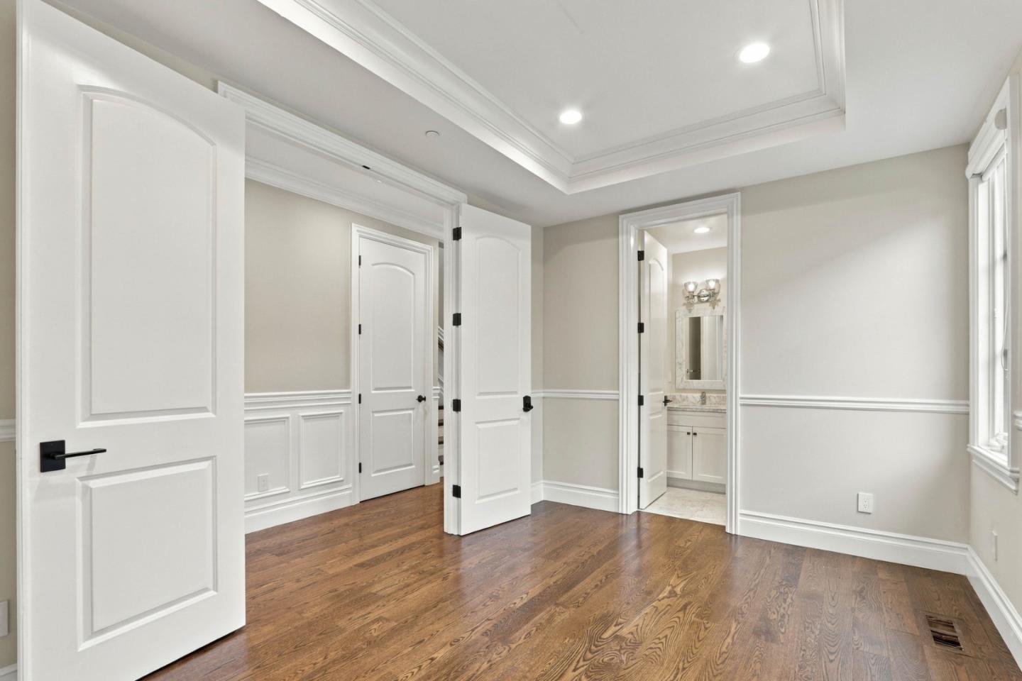 3878 Magnolia DR