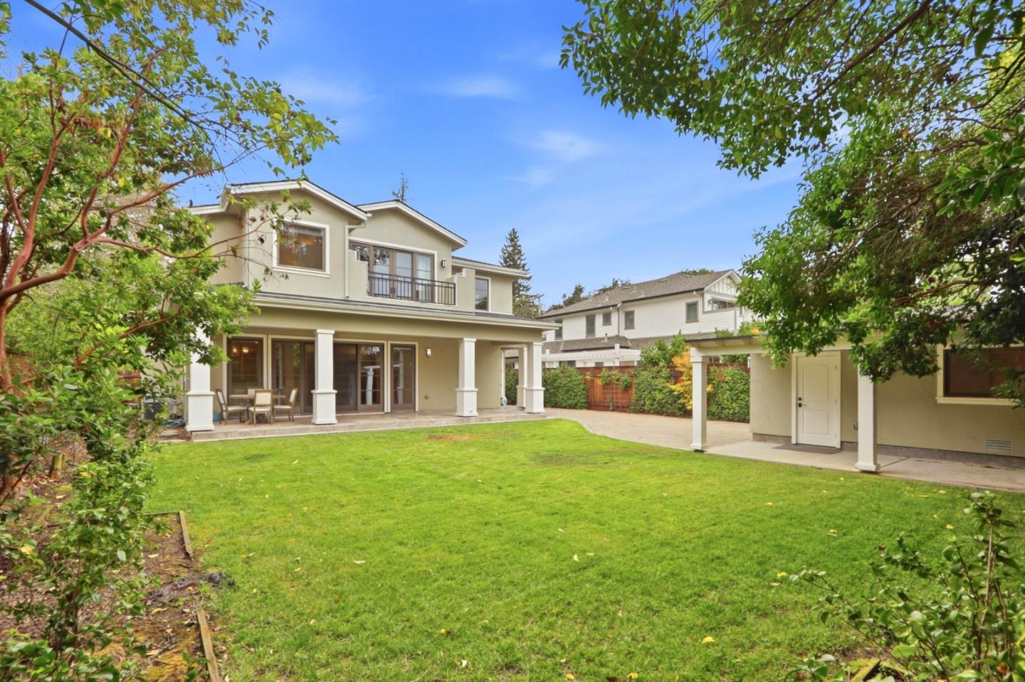 3878 Magnolia DR