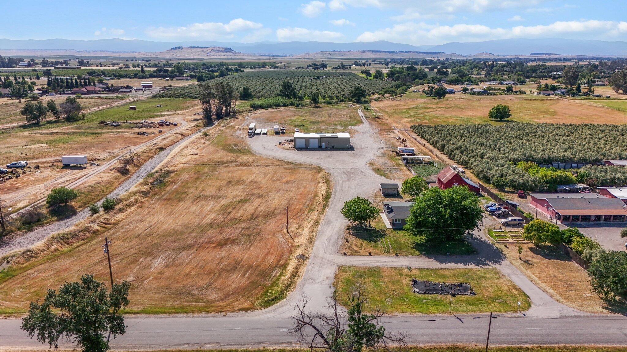 4647 County Road FF