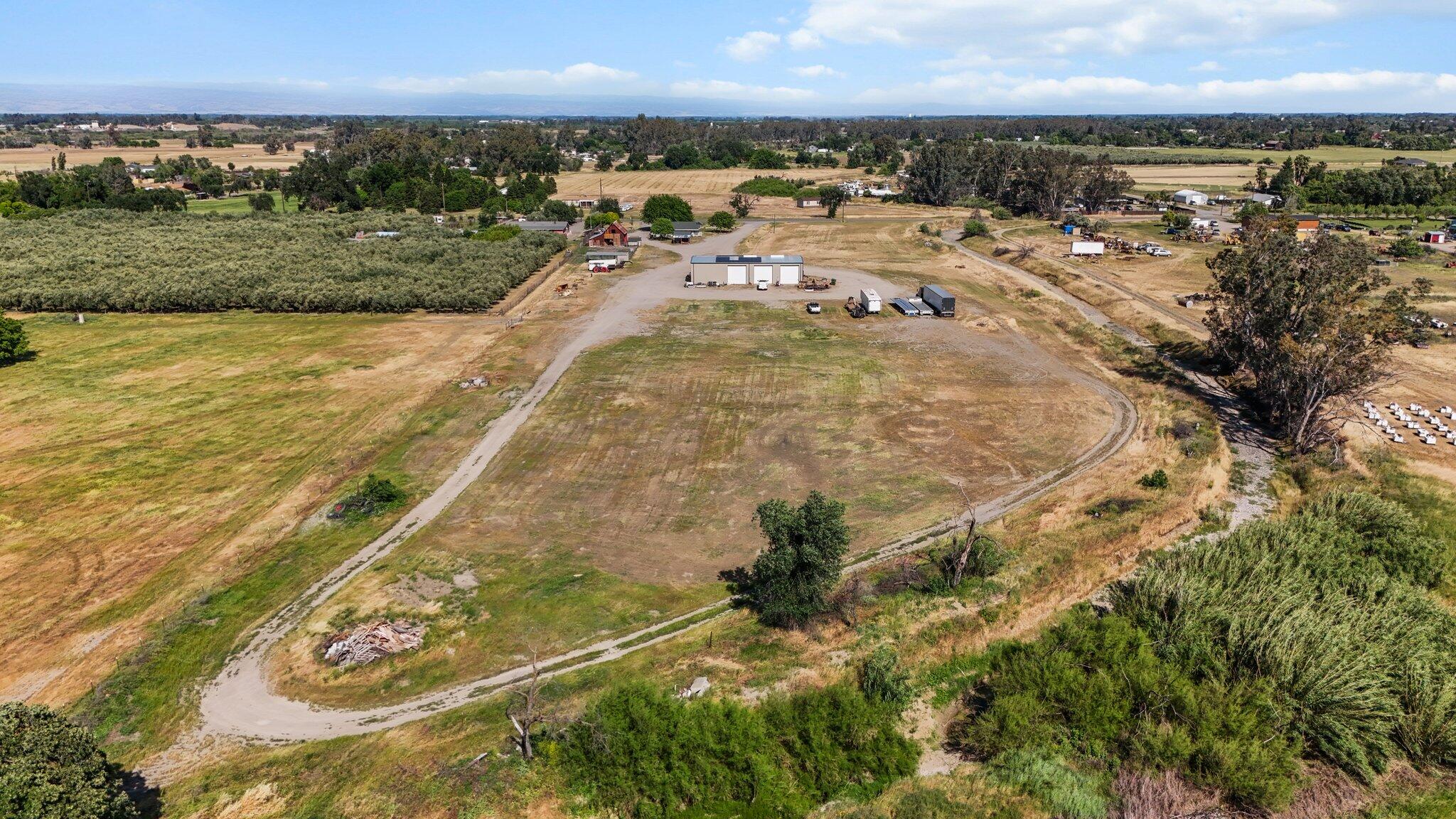 4647 County Road FF