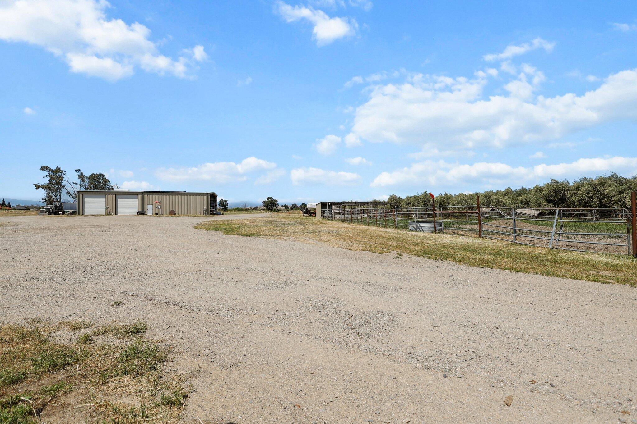 4647 County Road FF