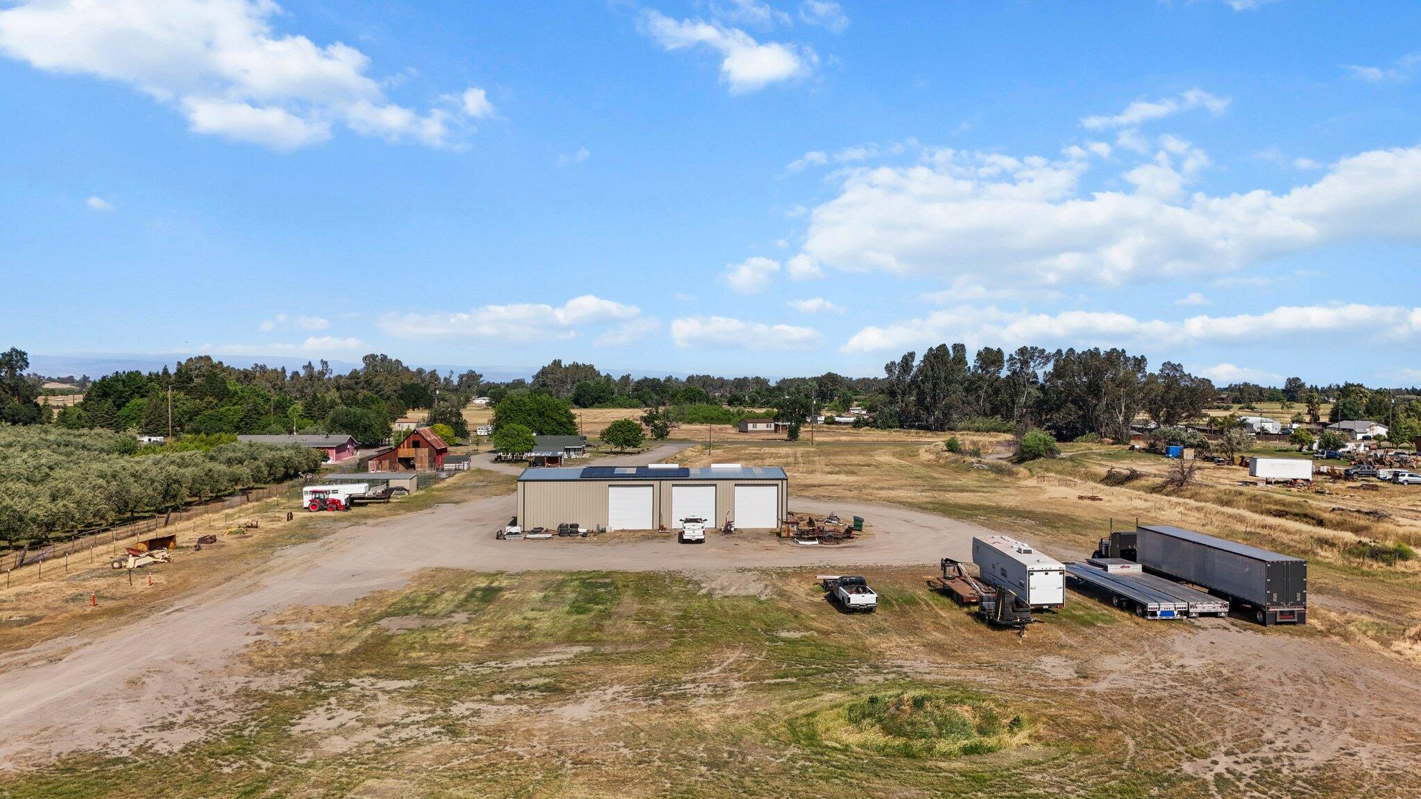 4647 County Road FF