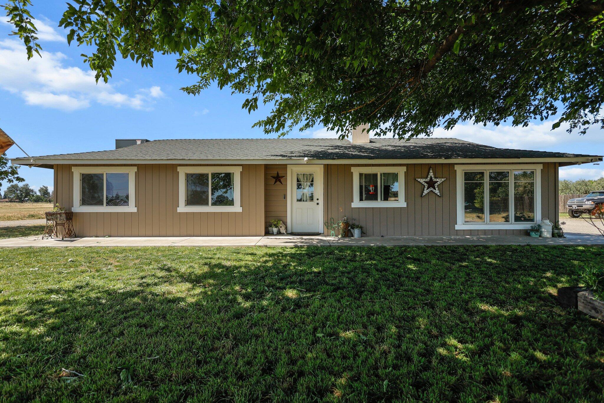 4647 County Road FF