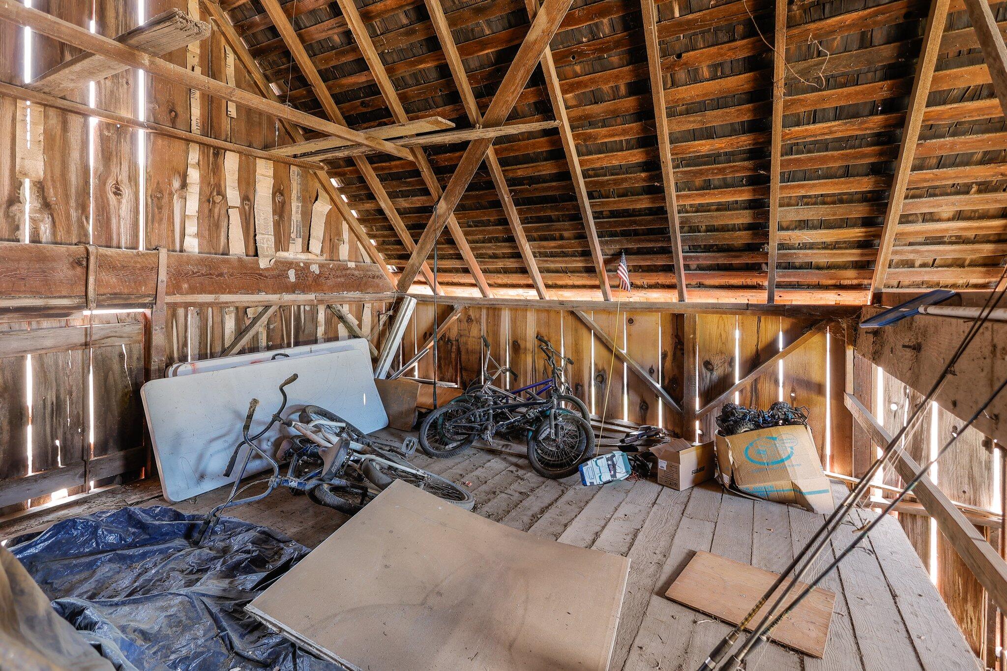 4647 County Road FF