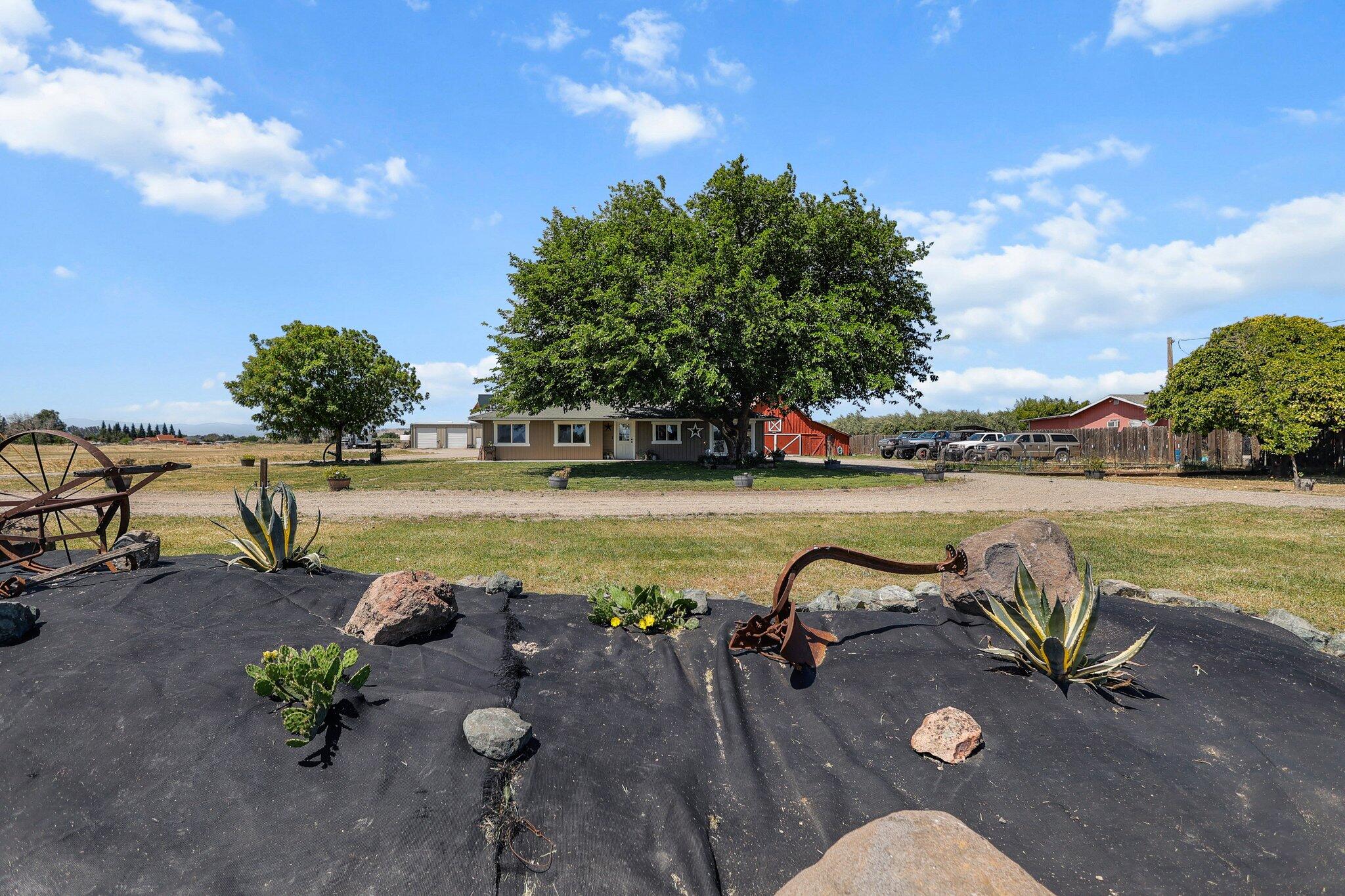 4647 County Road FF