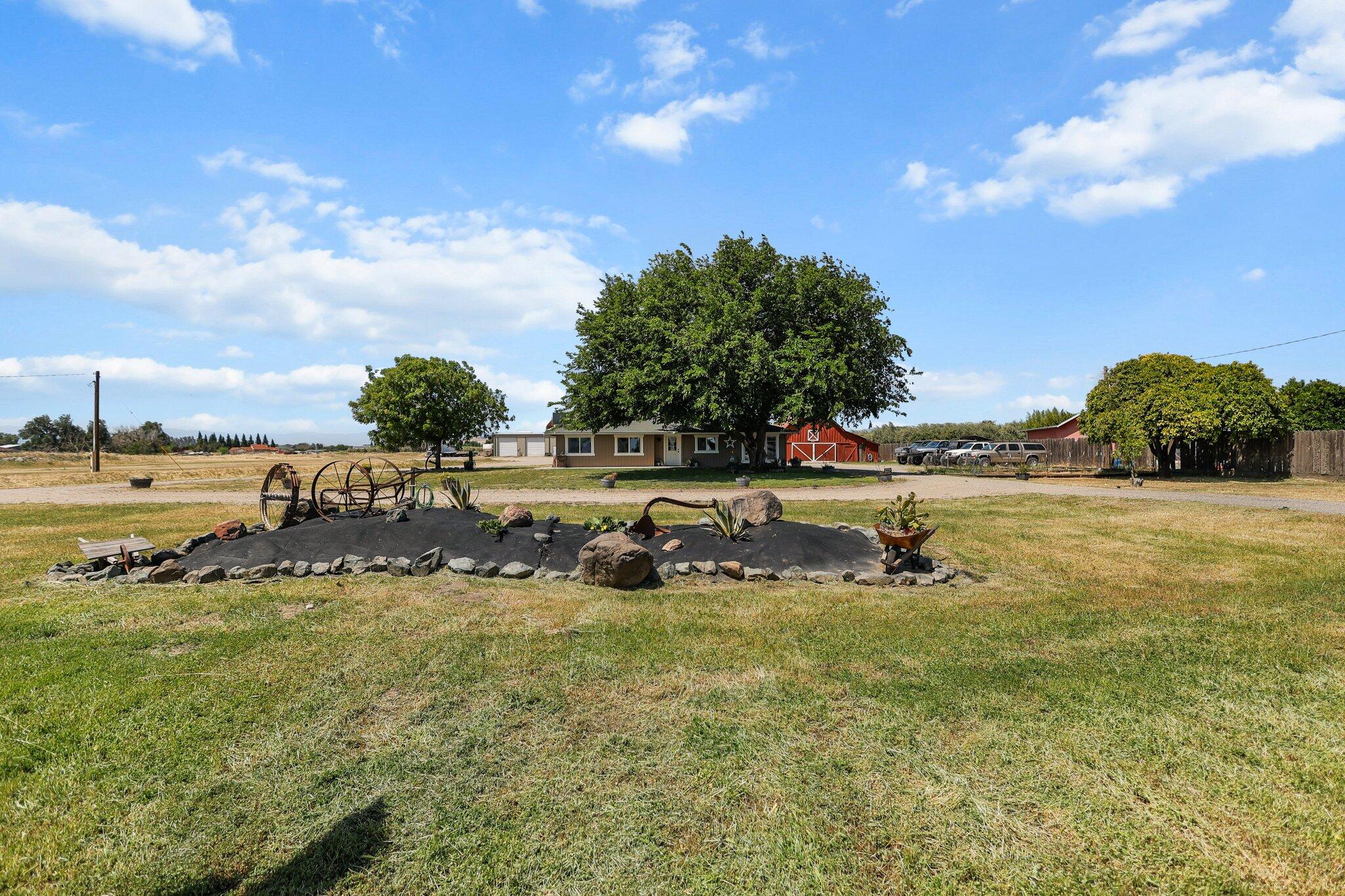 4647 County Road FF
