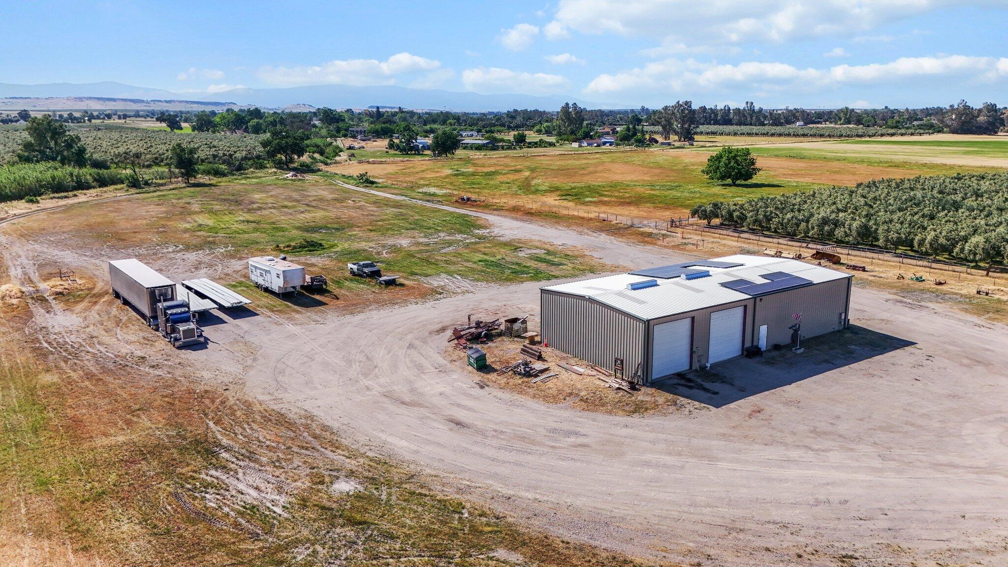 4647 County Road FF