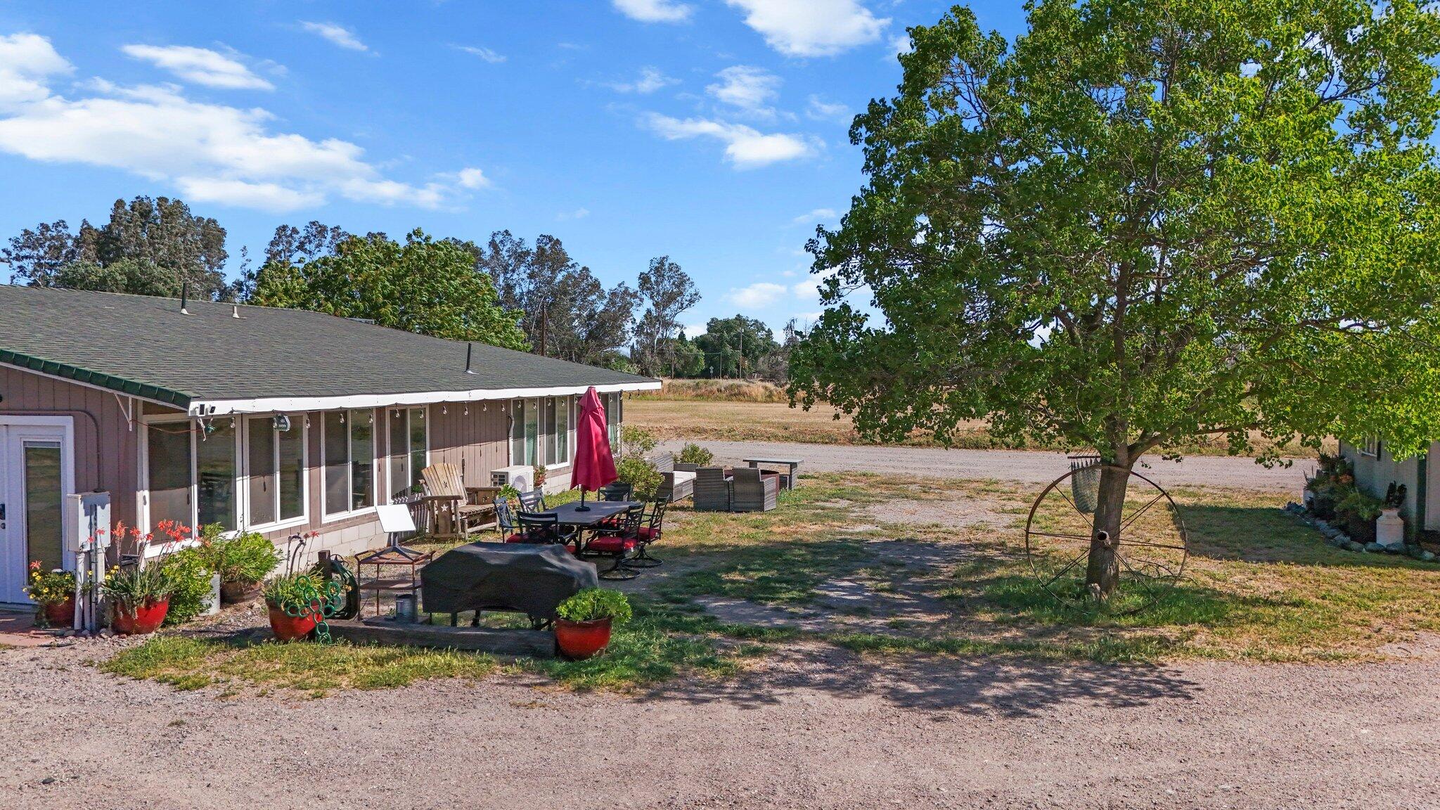 4647 County Road FF