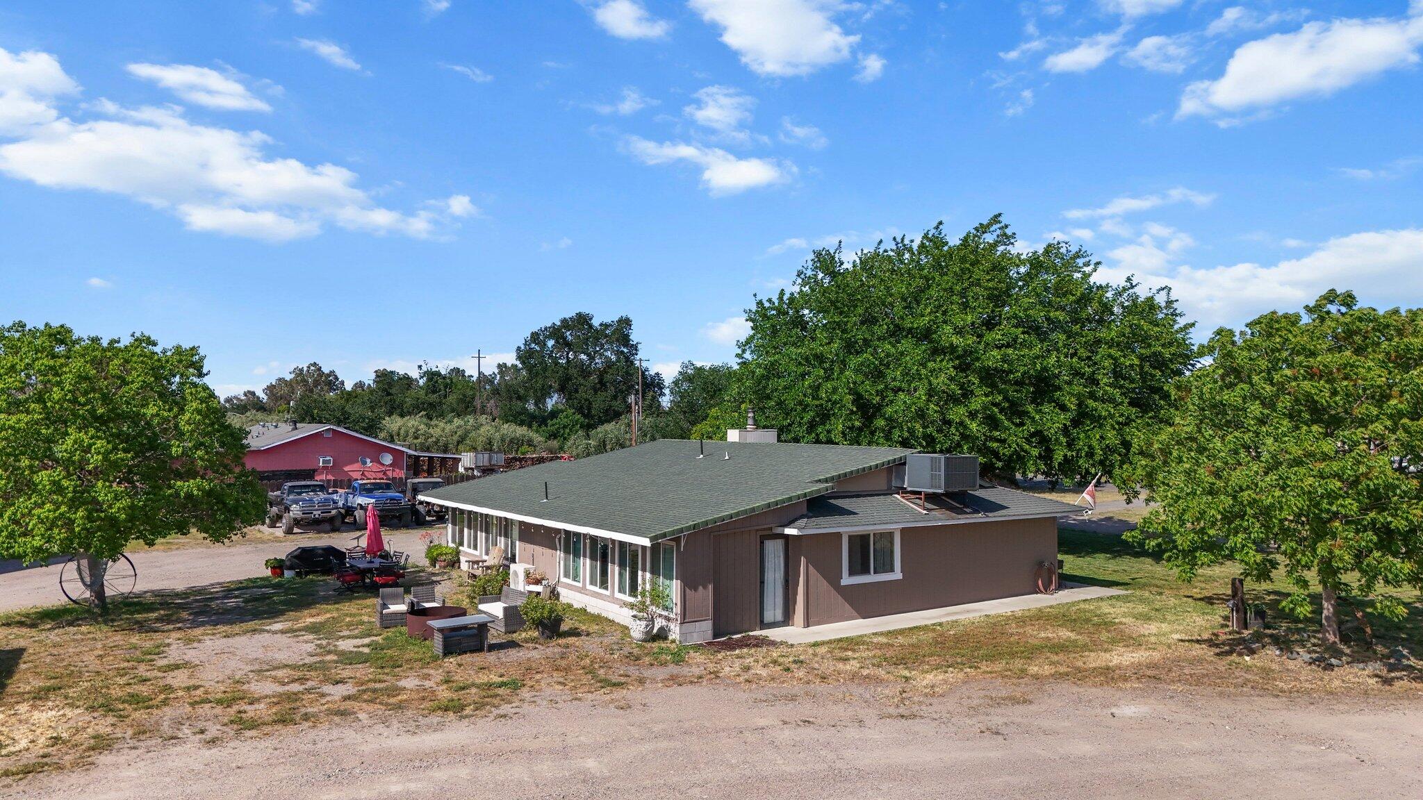 4647 County Road FF