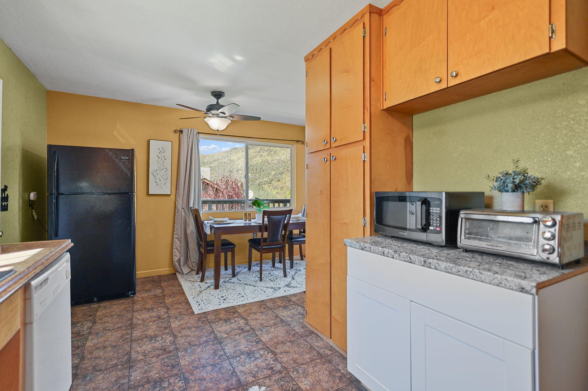 22065 Loop Drive