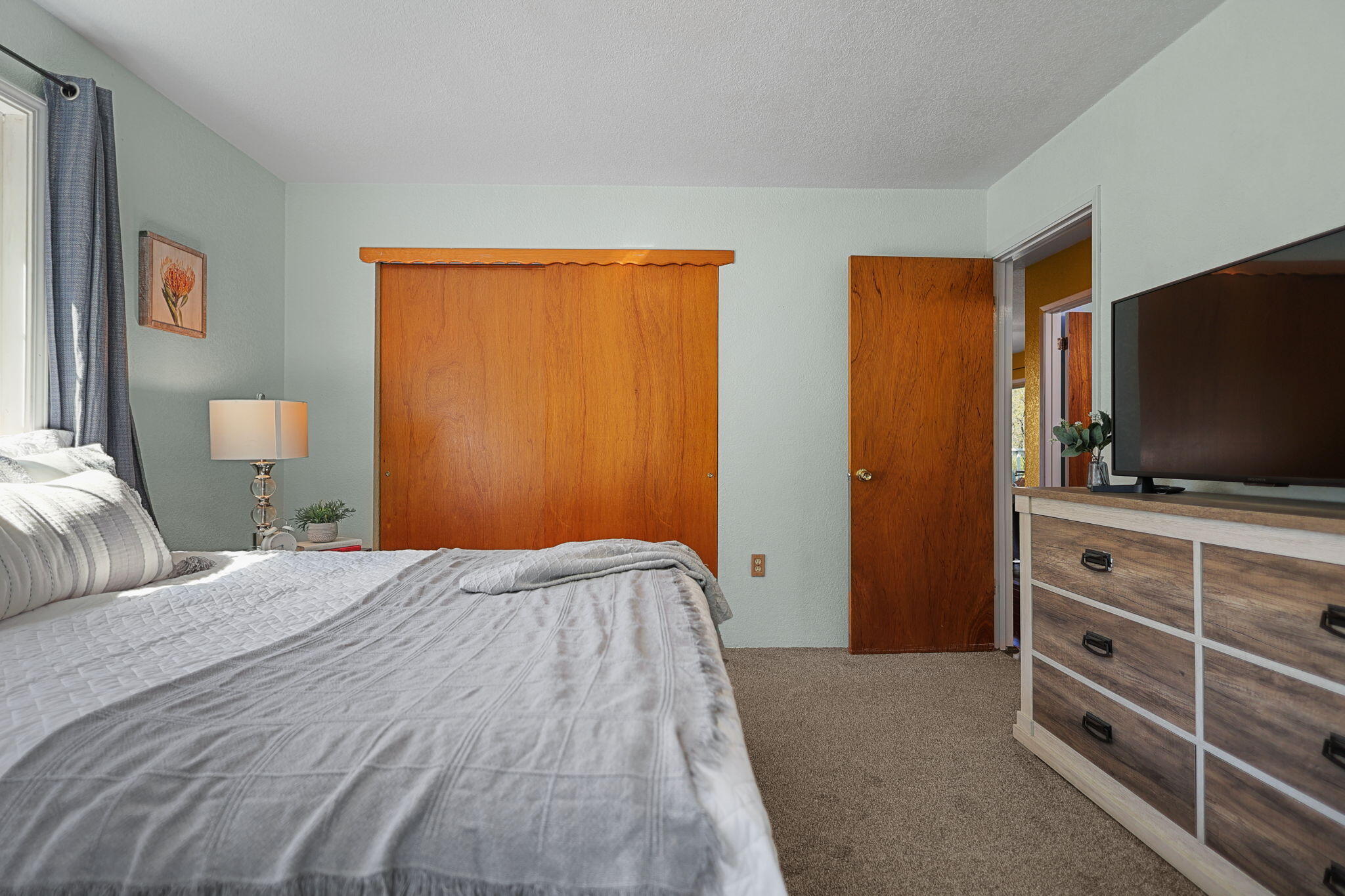22065 Loop Drive