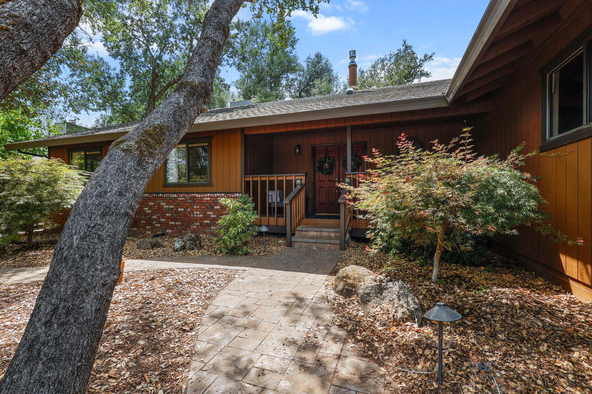 1737 Edgewood Drive