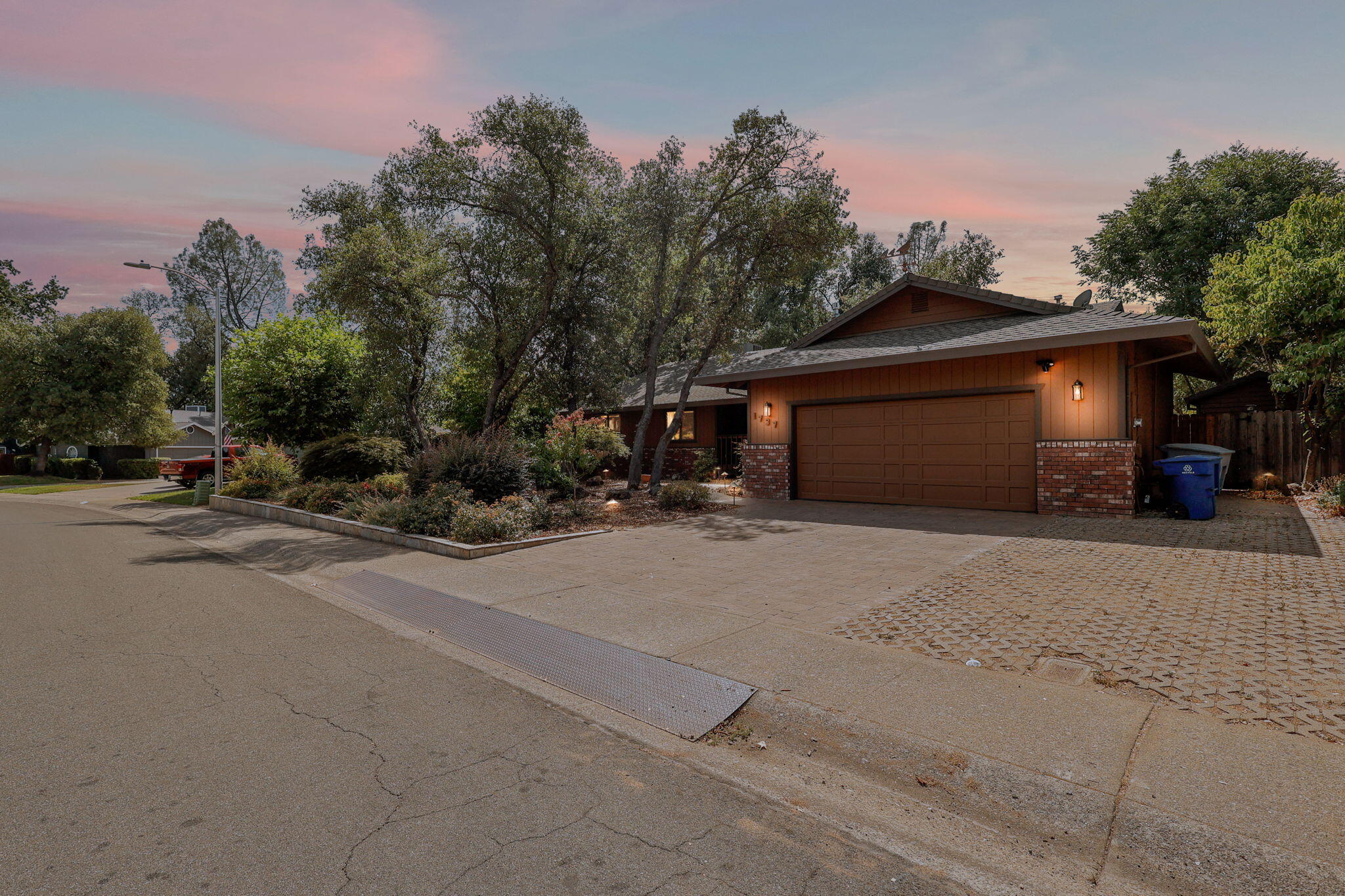1737 Edgewood Drive