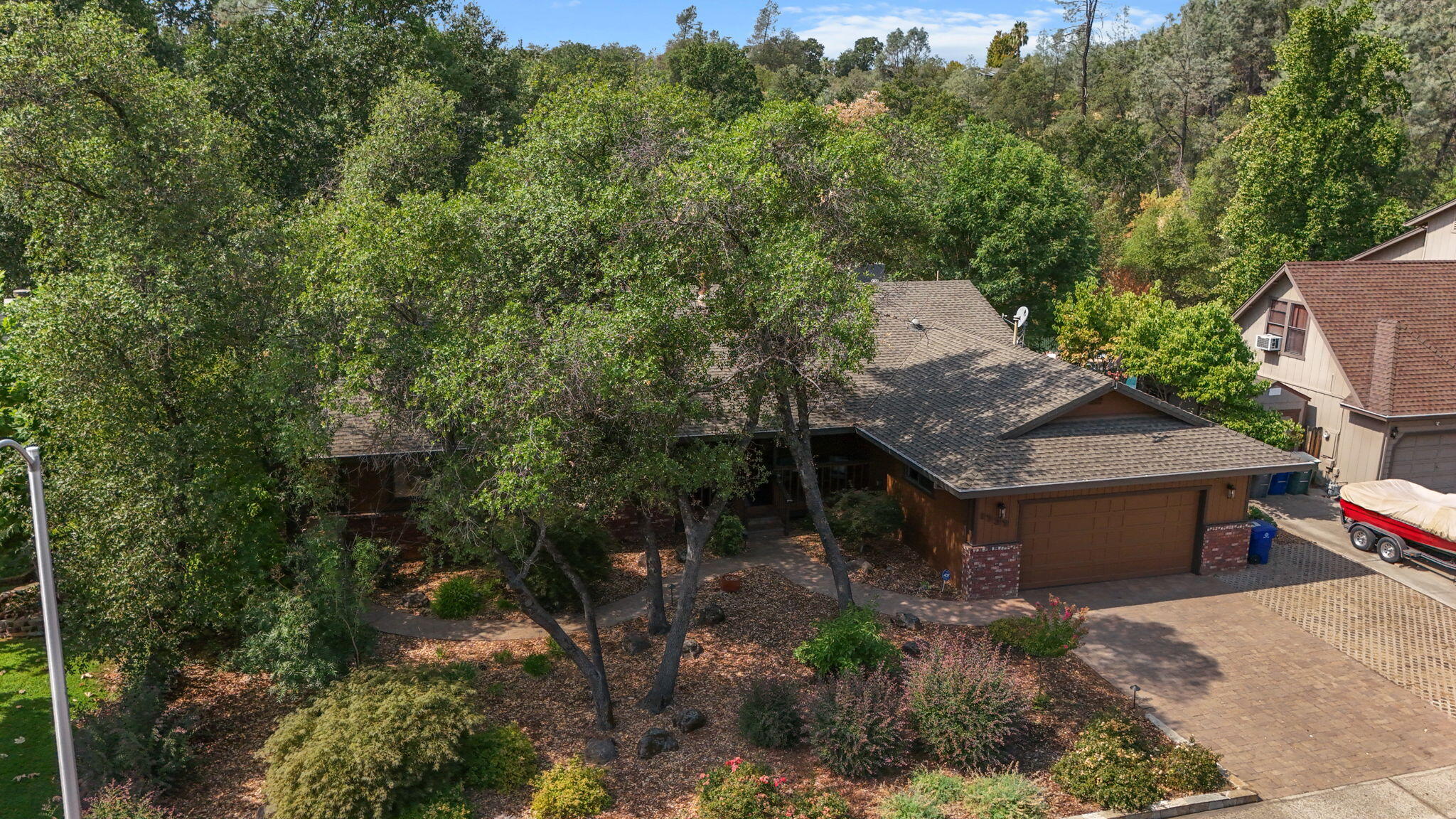 1737 Edgewood Drive