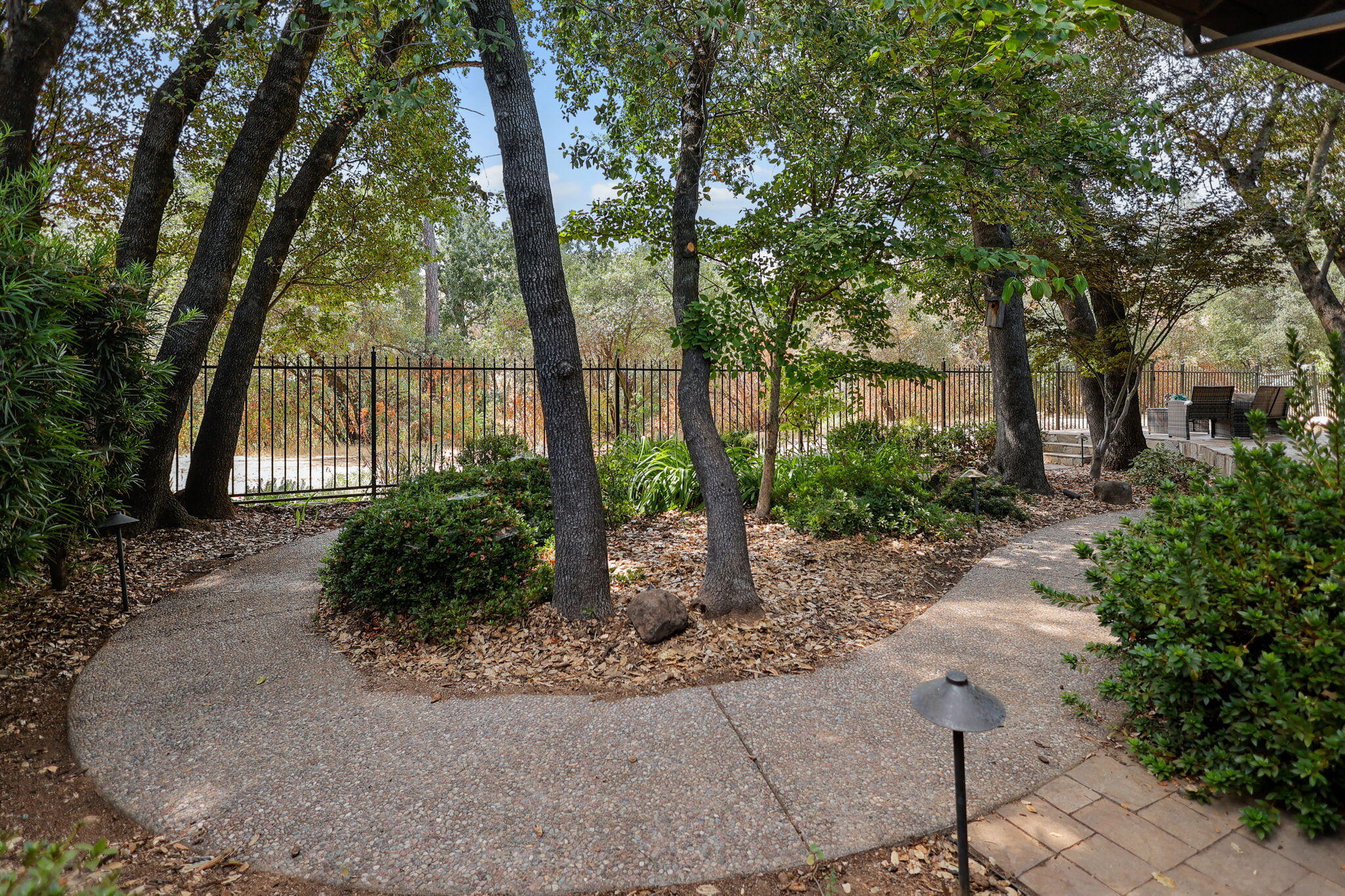 1737 Edgewood Drive