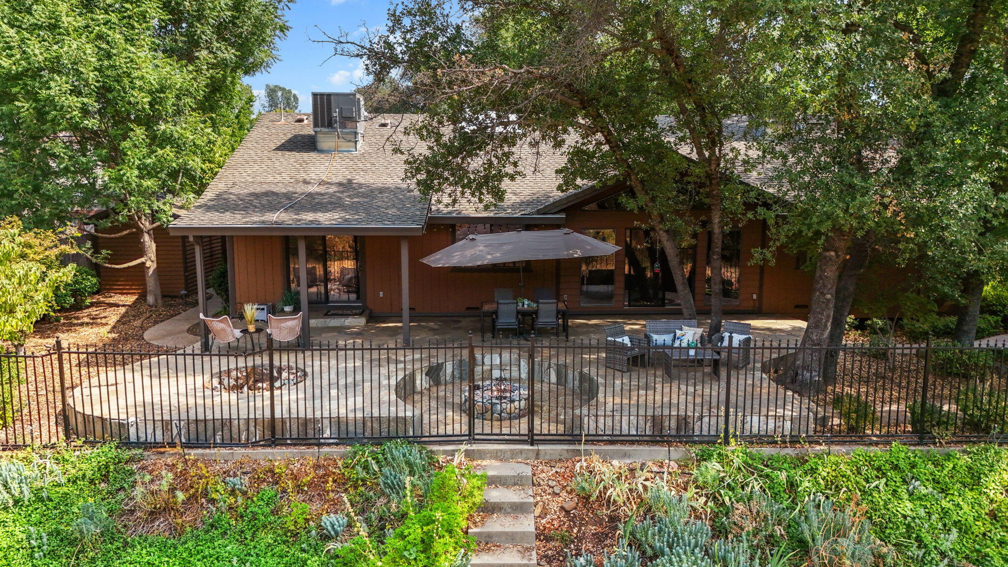 1737 Edgewood Drive