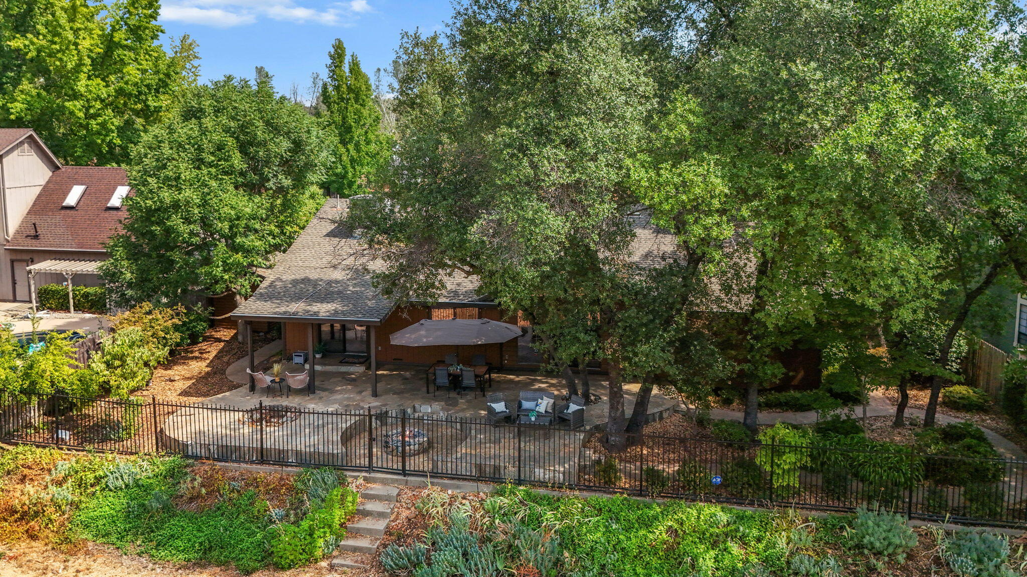 1737 Edgewood Drive