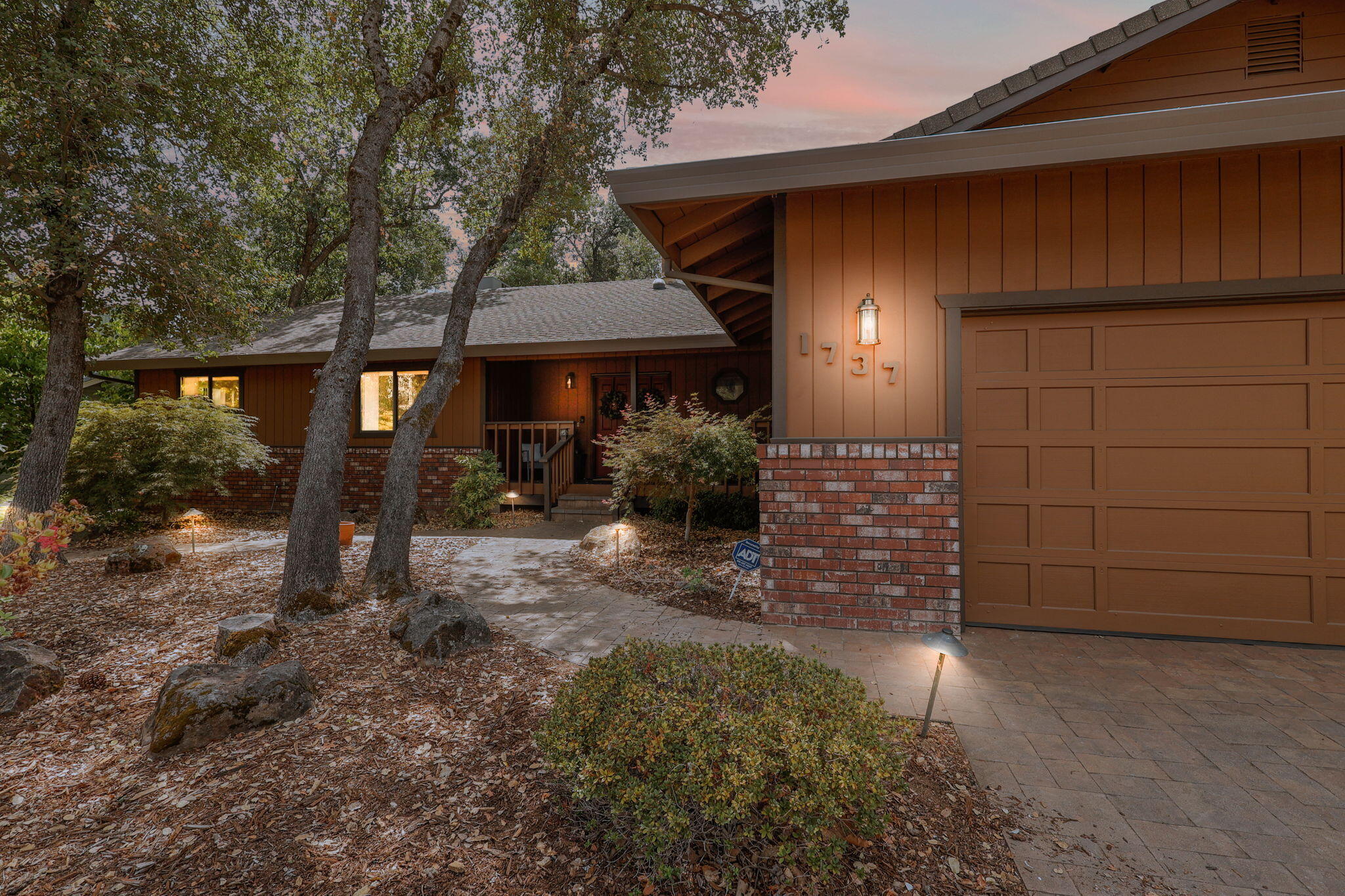 1737 Edgewood Drive