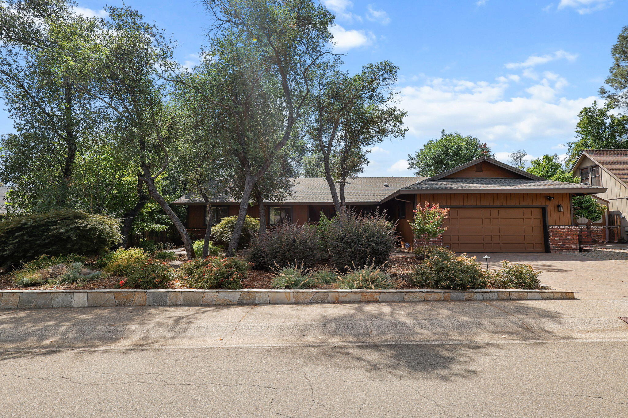 1737 Edgewood Drive