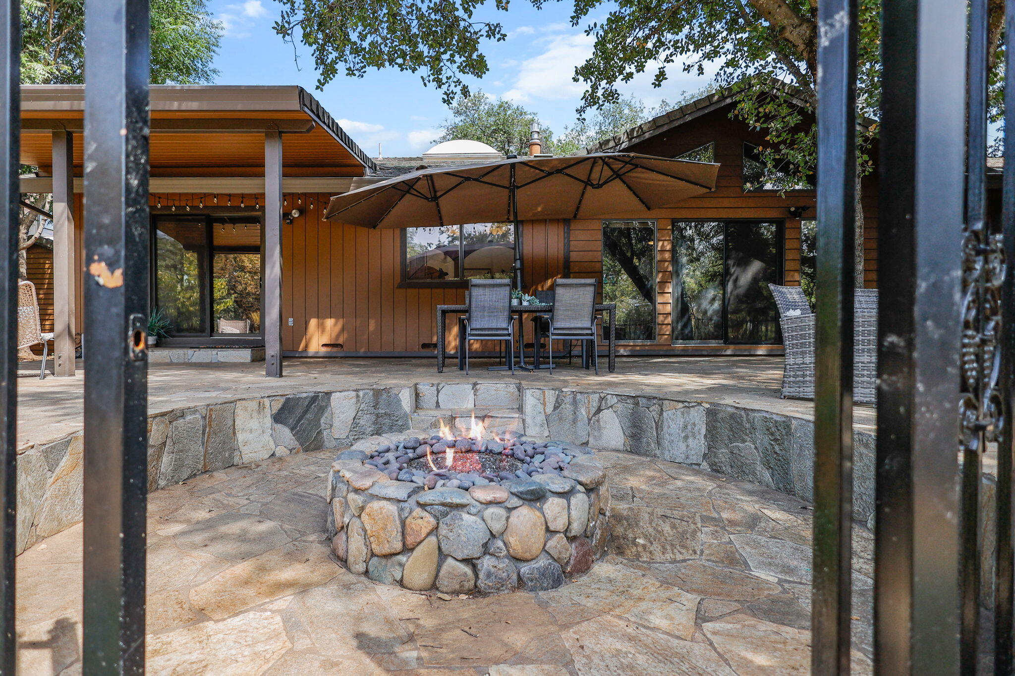1737 Edgewood Drive