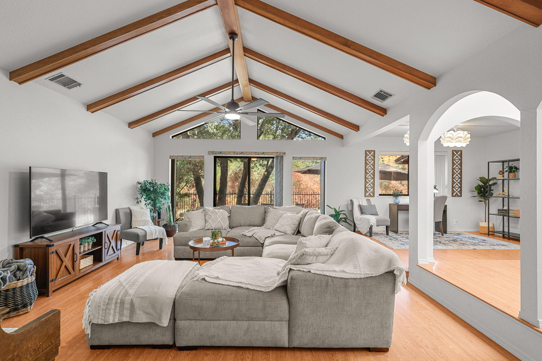 1737 Edgewood Drive