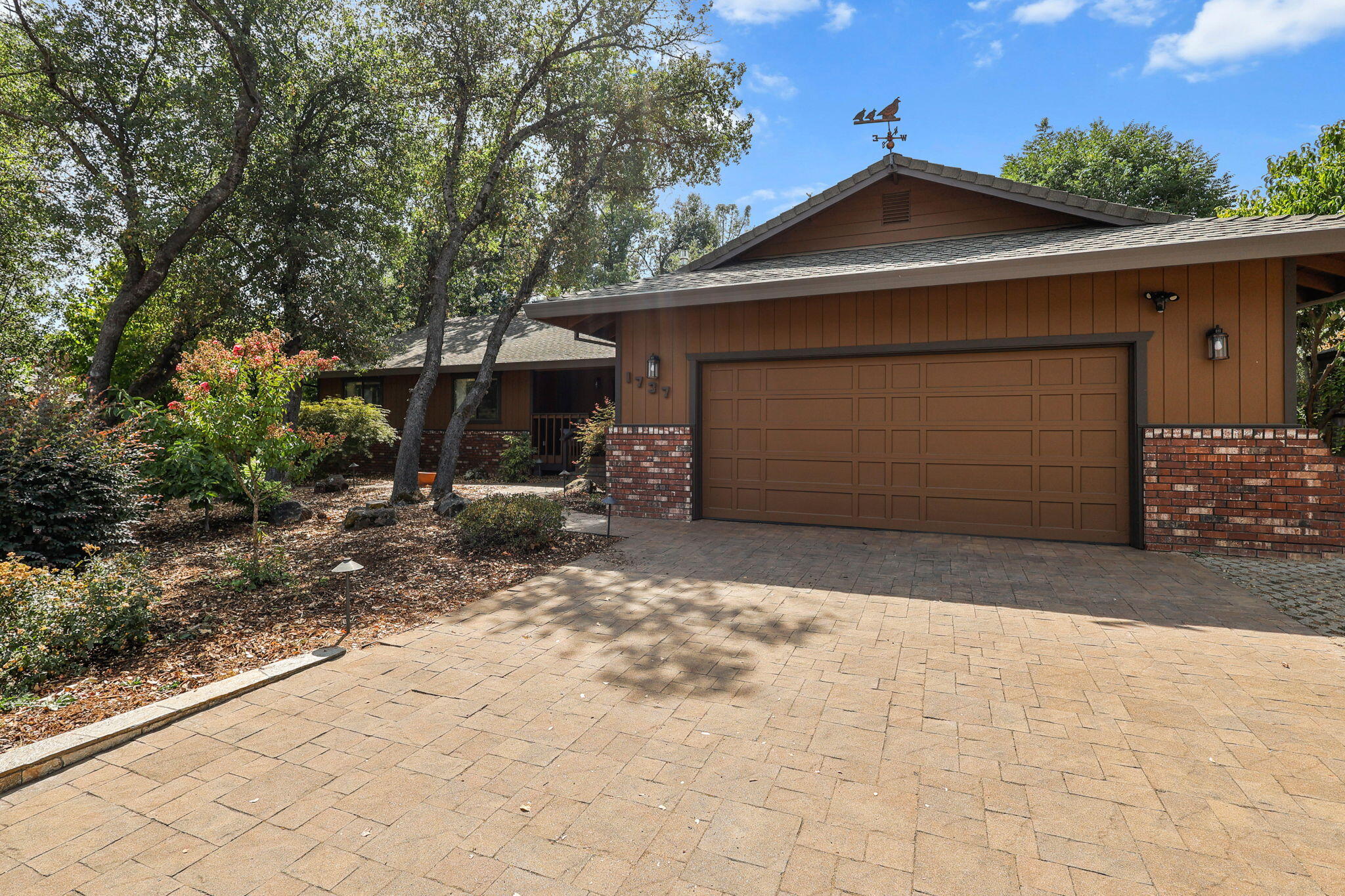 1737 Edgewood Drive
