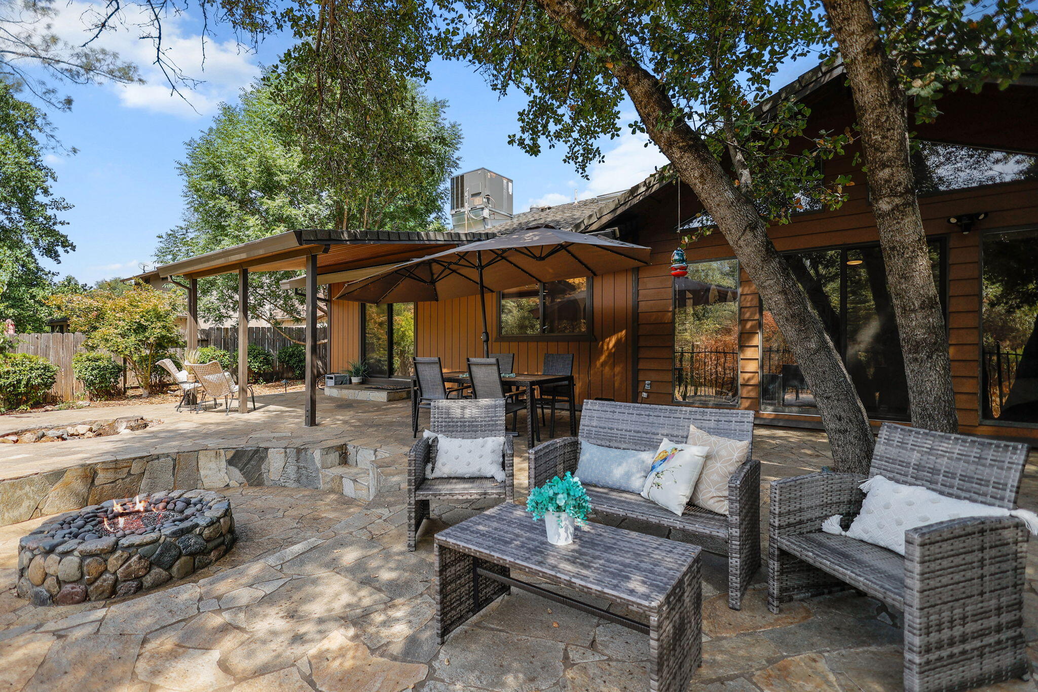 1737 Edgewood Drive