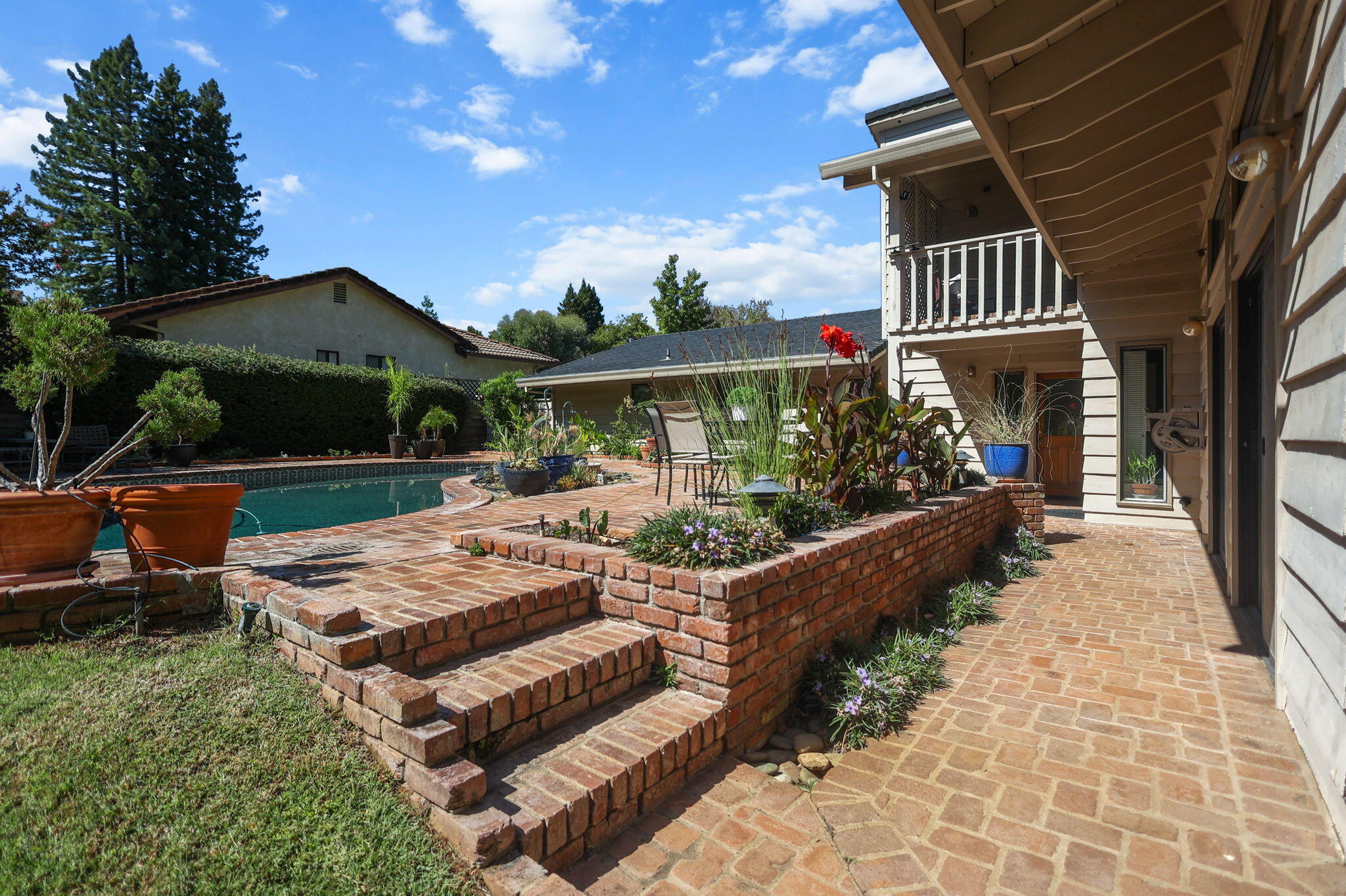 503 River Oaks Drive