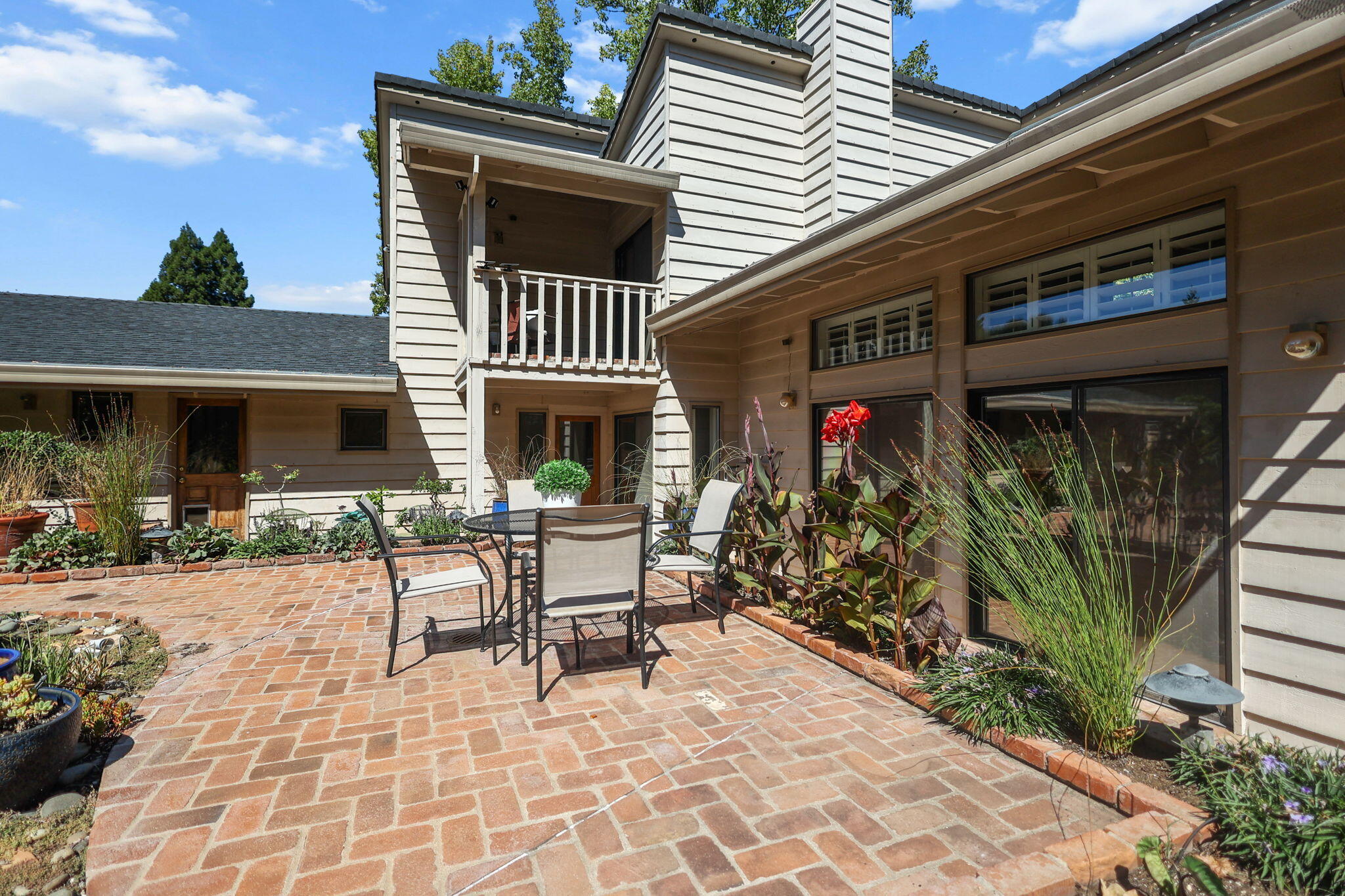 503 River Oaks Drive