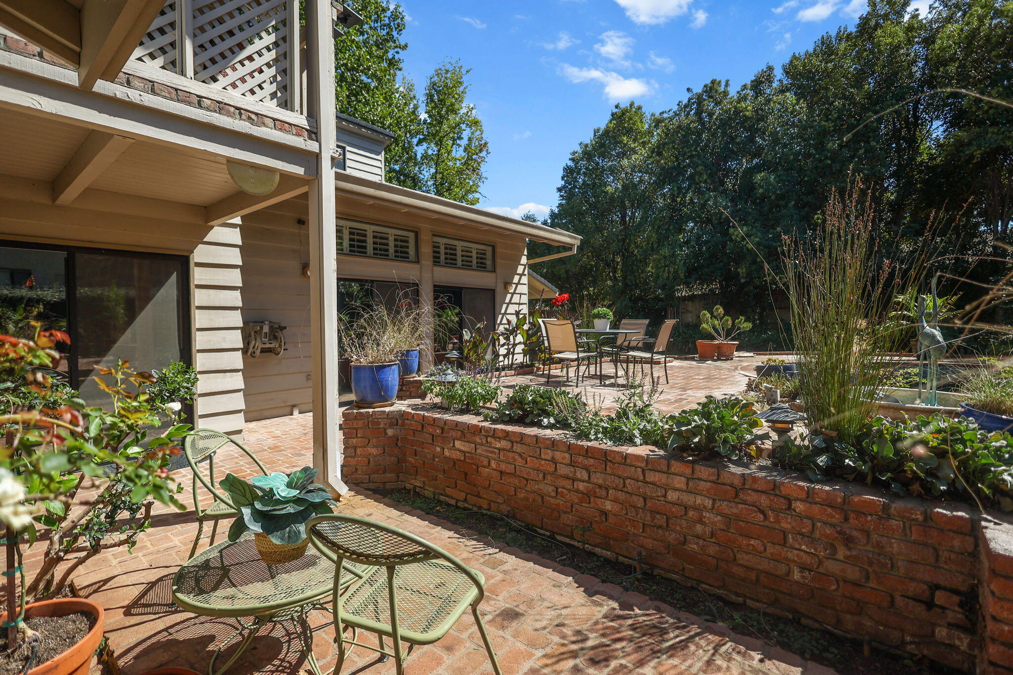503 River Oaks Drive