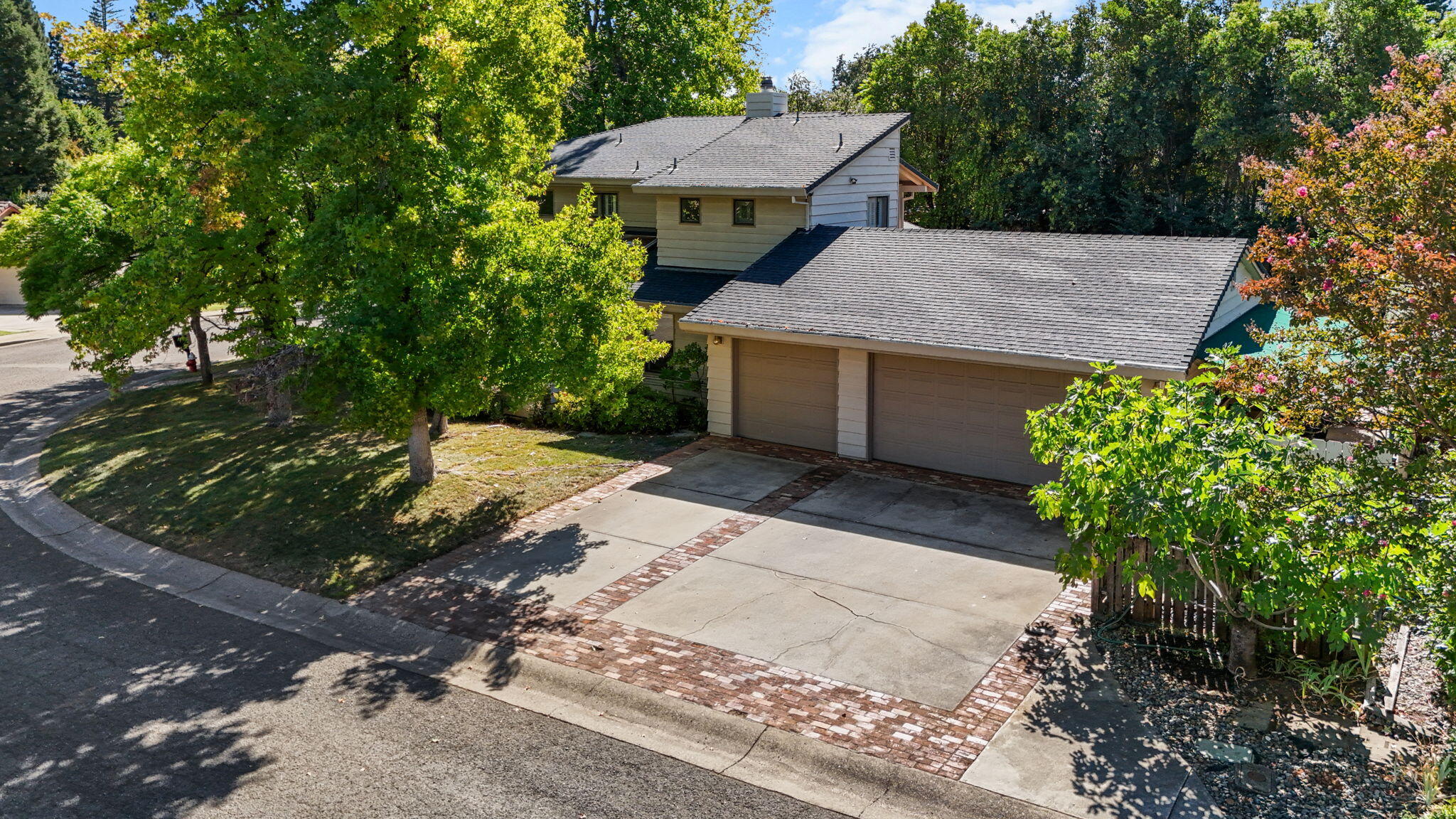503 River Oaks Drive