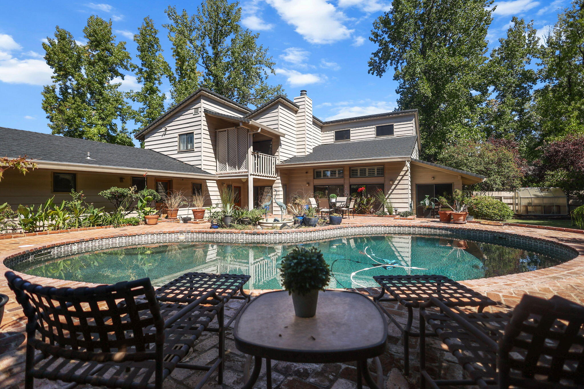 503 River Oaks Drive