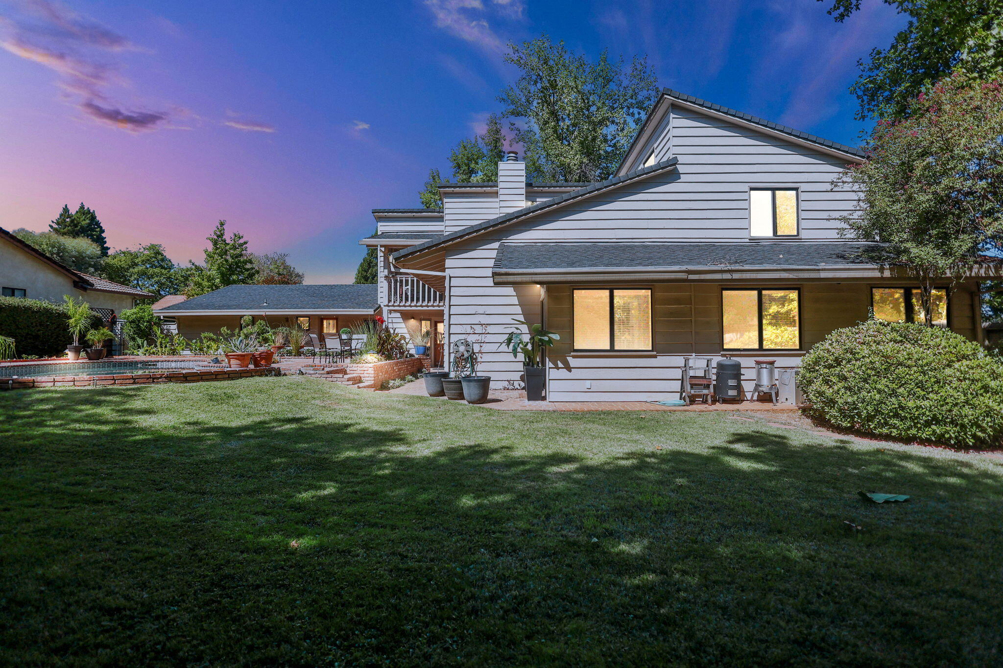 503 River Oaks Drive