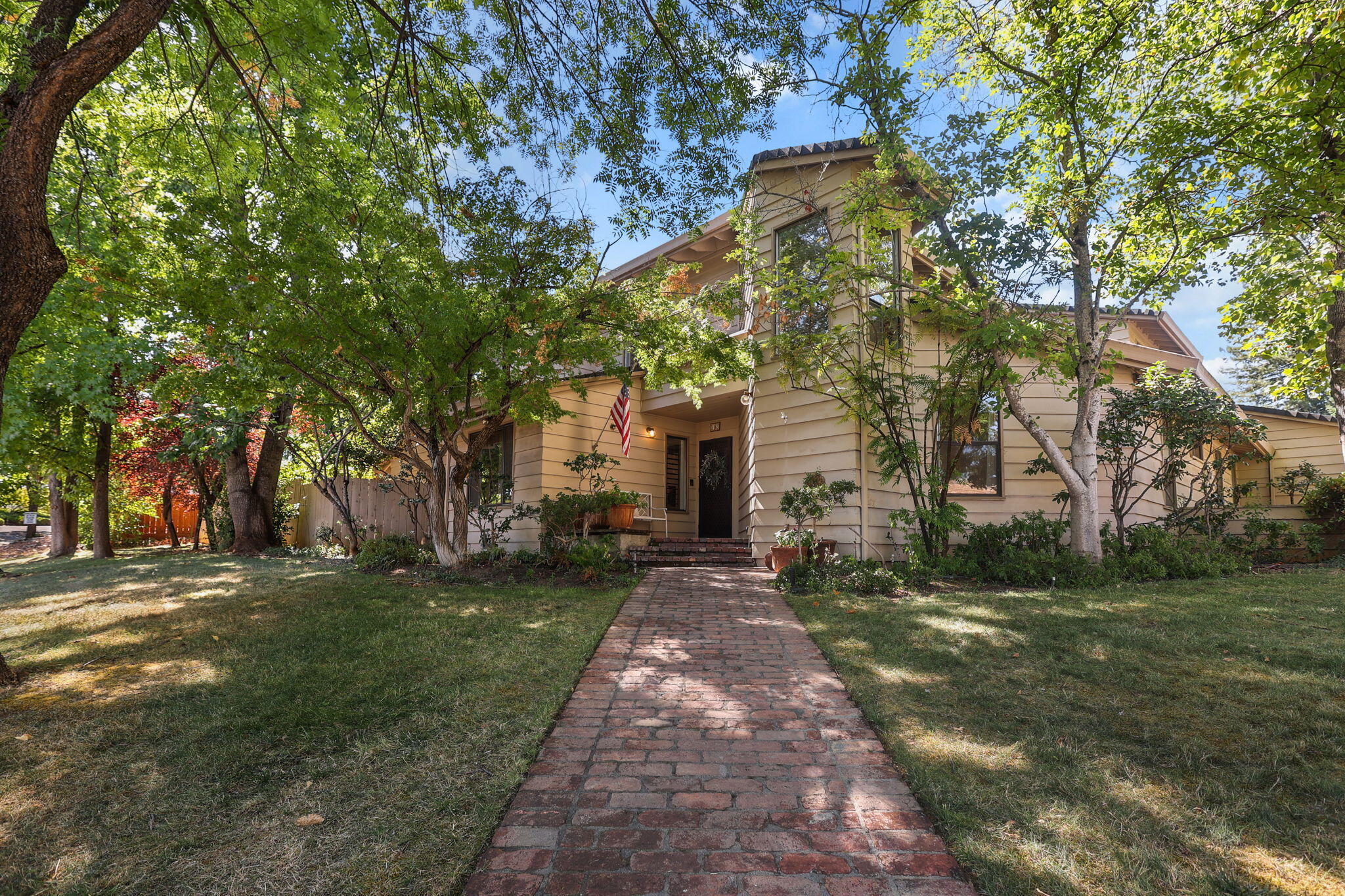 503 River Oaks Drive